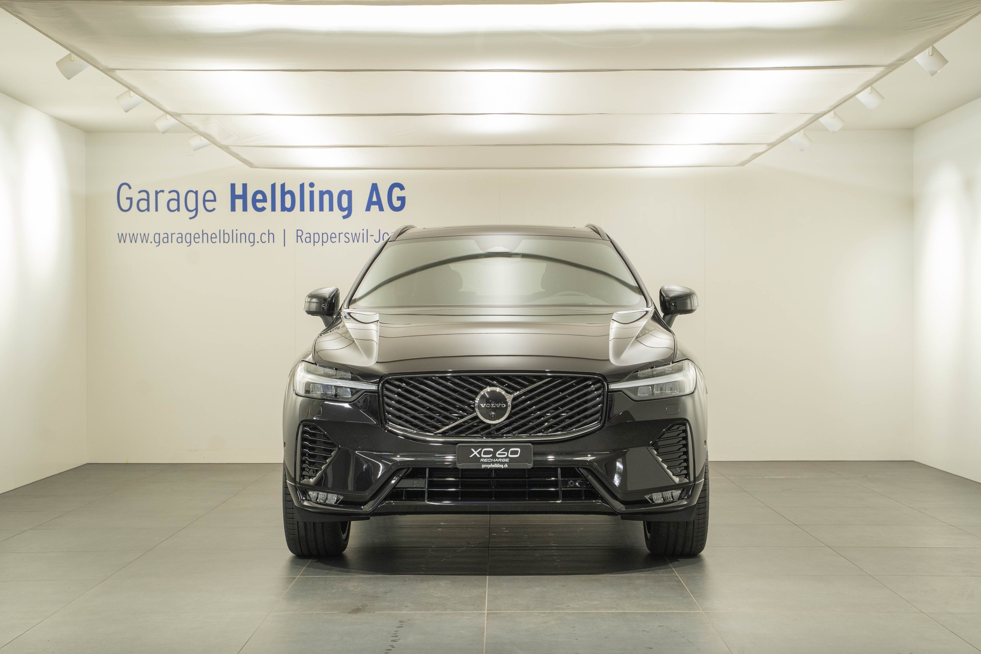 VOLVO XC60 2.0 B5 MH Ultra Dark AWD-image-1