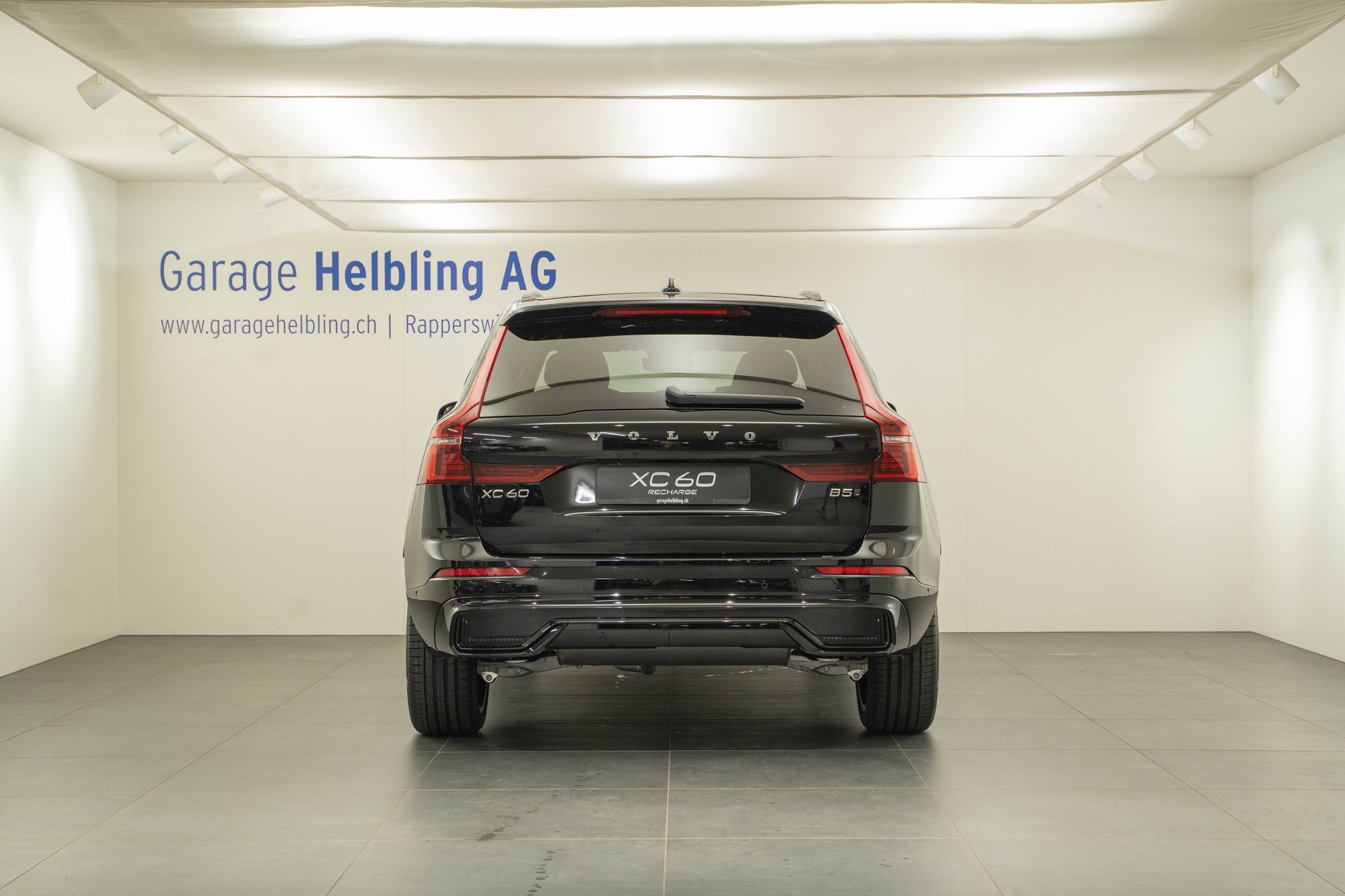 VOLVO XC60 2.0 B5 MH Ultra Dark AWD-image-3