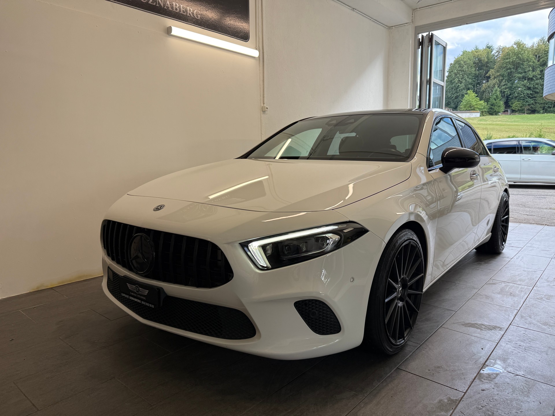 MERCEDES-BENZ A 220 AMG Line 7G-DCT 4Matic Ab 300.- pro Monat-image-0