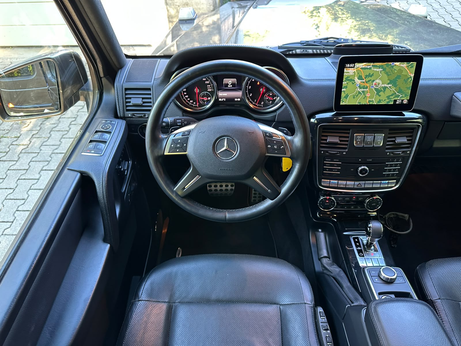 MERCEDES-BENZ G 500 7G-Tronic-image-24