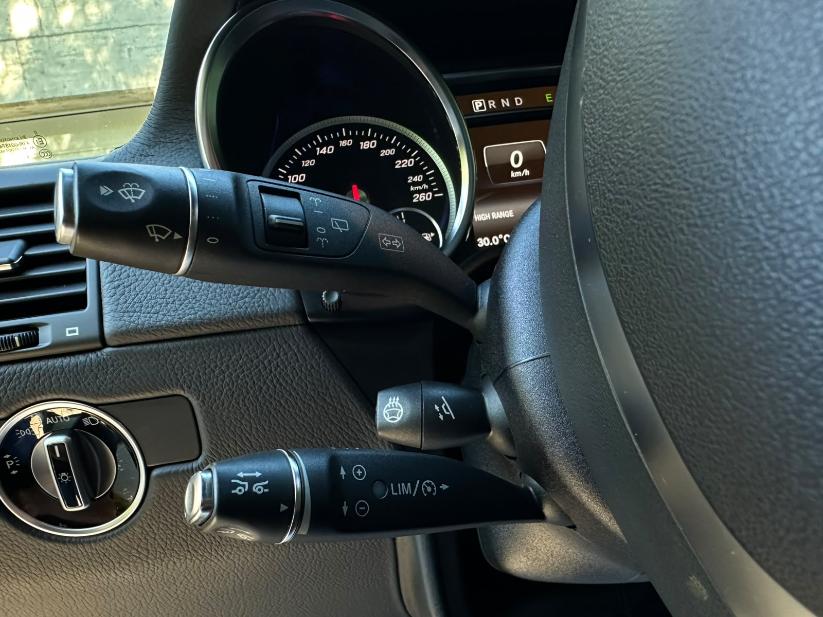 MERCEDES-BENZ G 500 7G-Tronic-image-29
