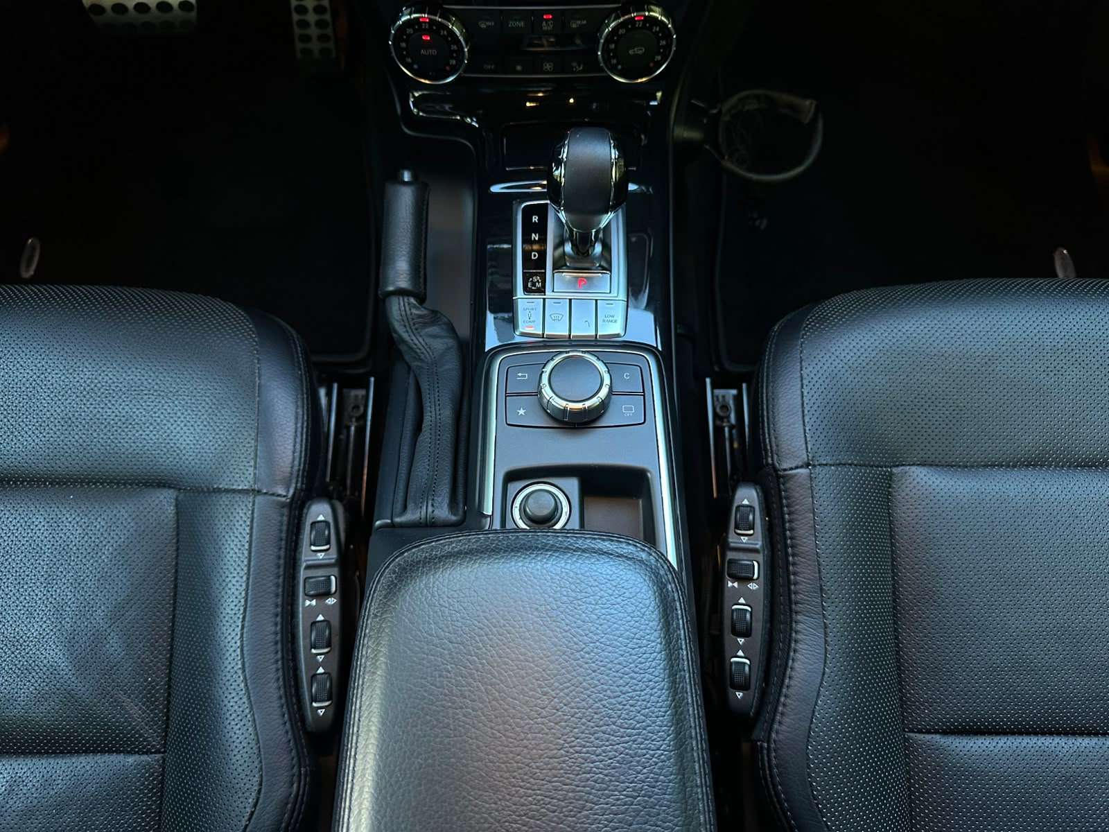 MERCEDES-BENZ G 500 7G-Tronic-image-27