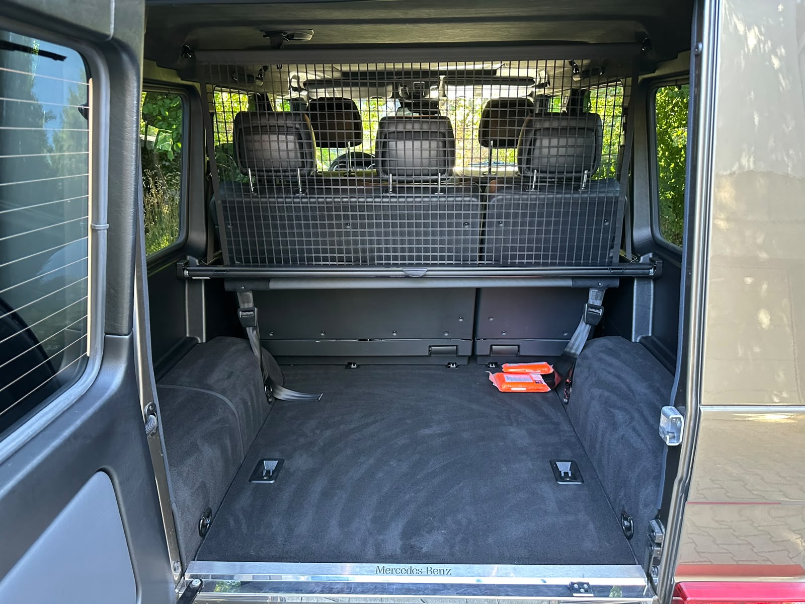 MERCEDES-BENZ G 500 7G-Tronic-image-18