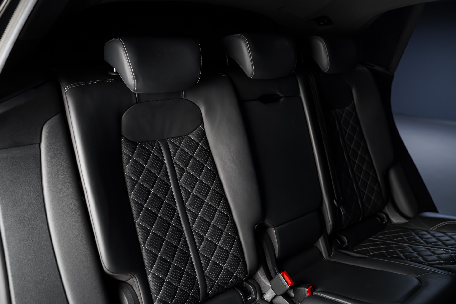 AUDI Q8 55 TFSI quattro tiptronic-image-14