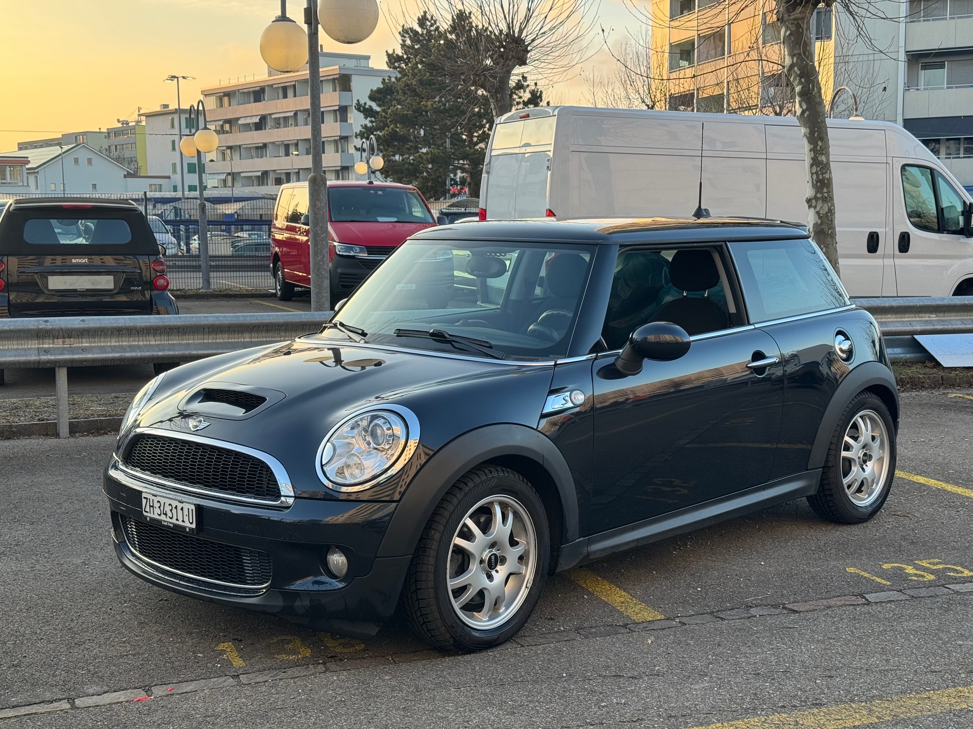 MINI CABRIO-image-0