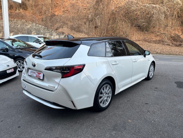 TOYOTA Corolla Touring Sports 1.8 HSD Trend e-CVT-image-4