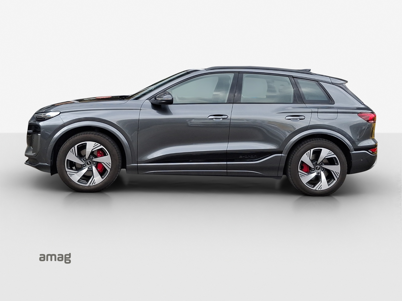 AUDI Q6 e-tron quattro-image-1
