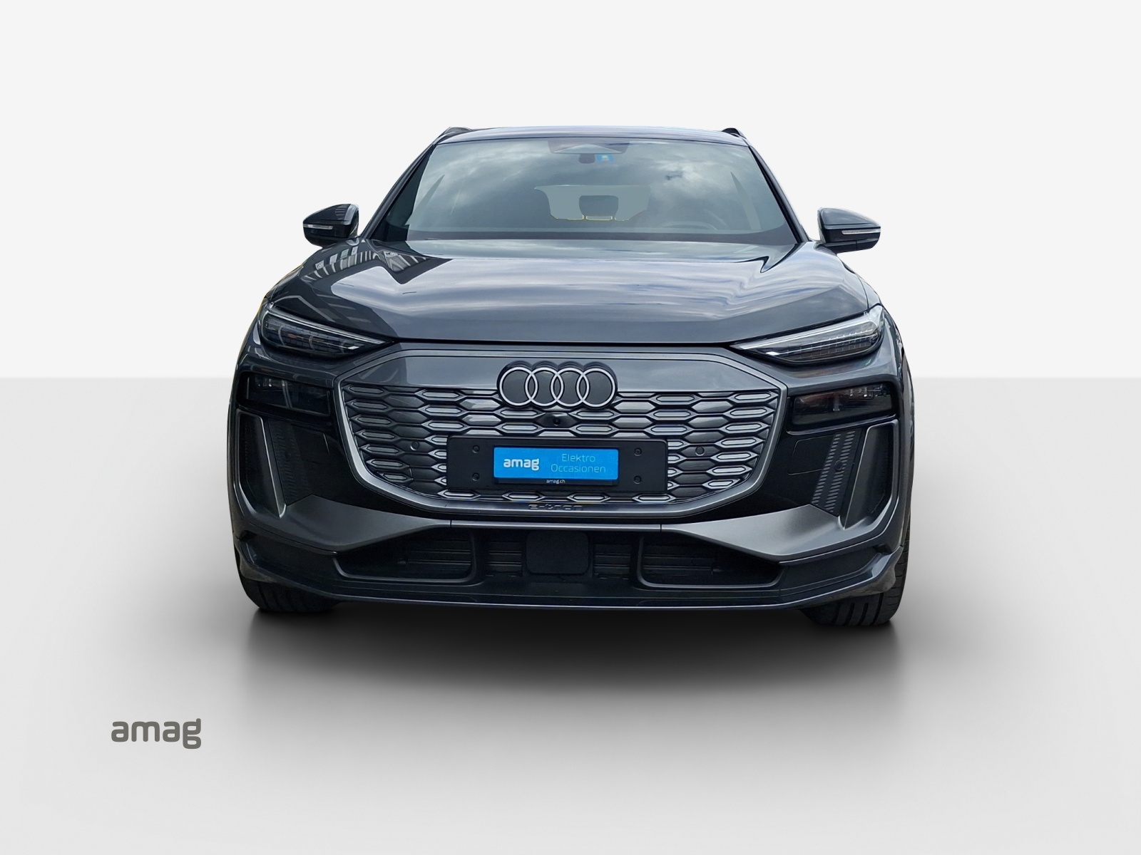 AUDI Q6 e-tron quattro-image-6