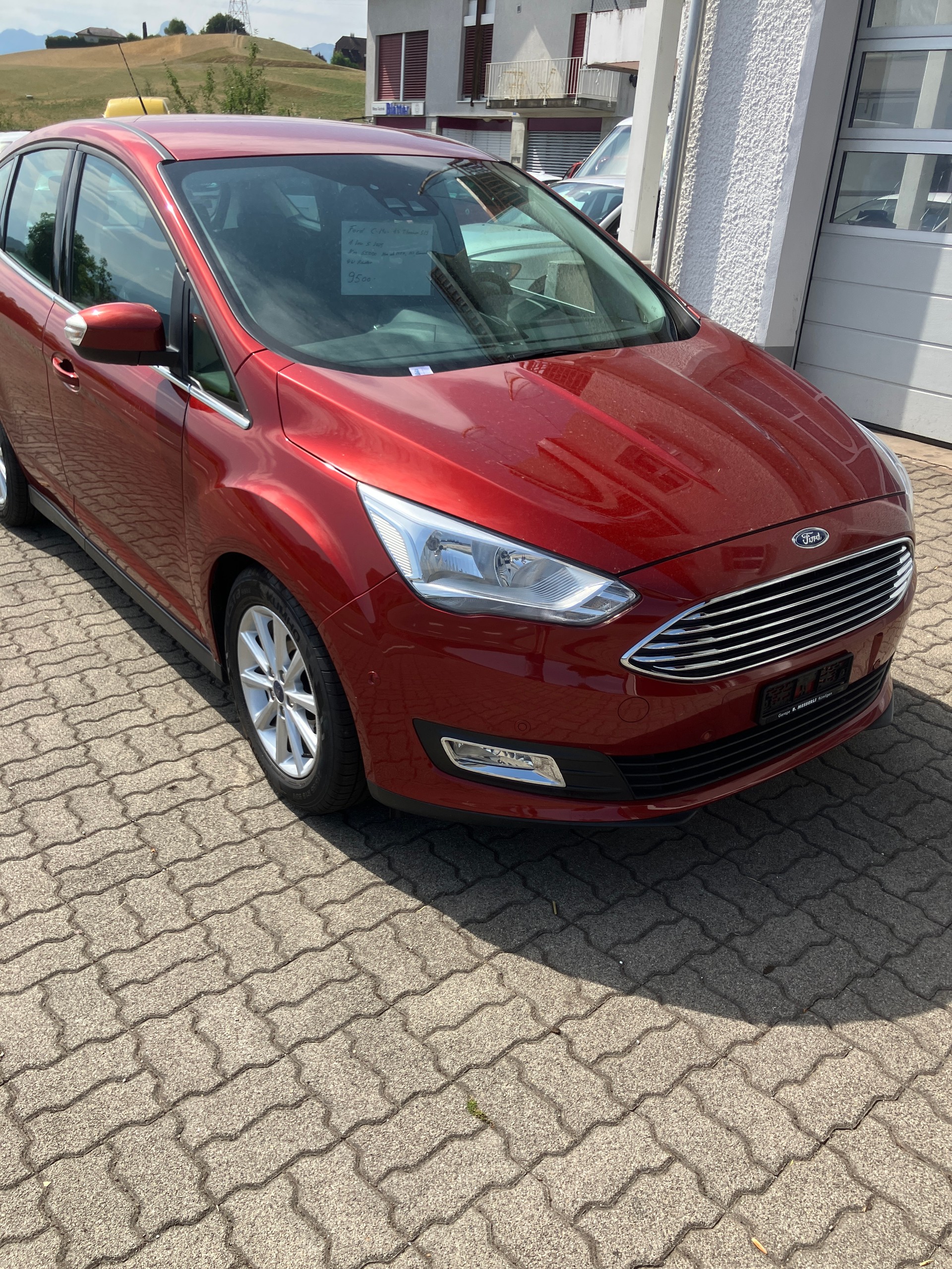 FORD C-Max 1.5 SCTi Titanium X-image-1