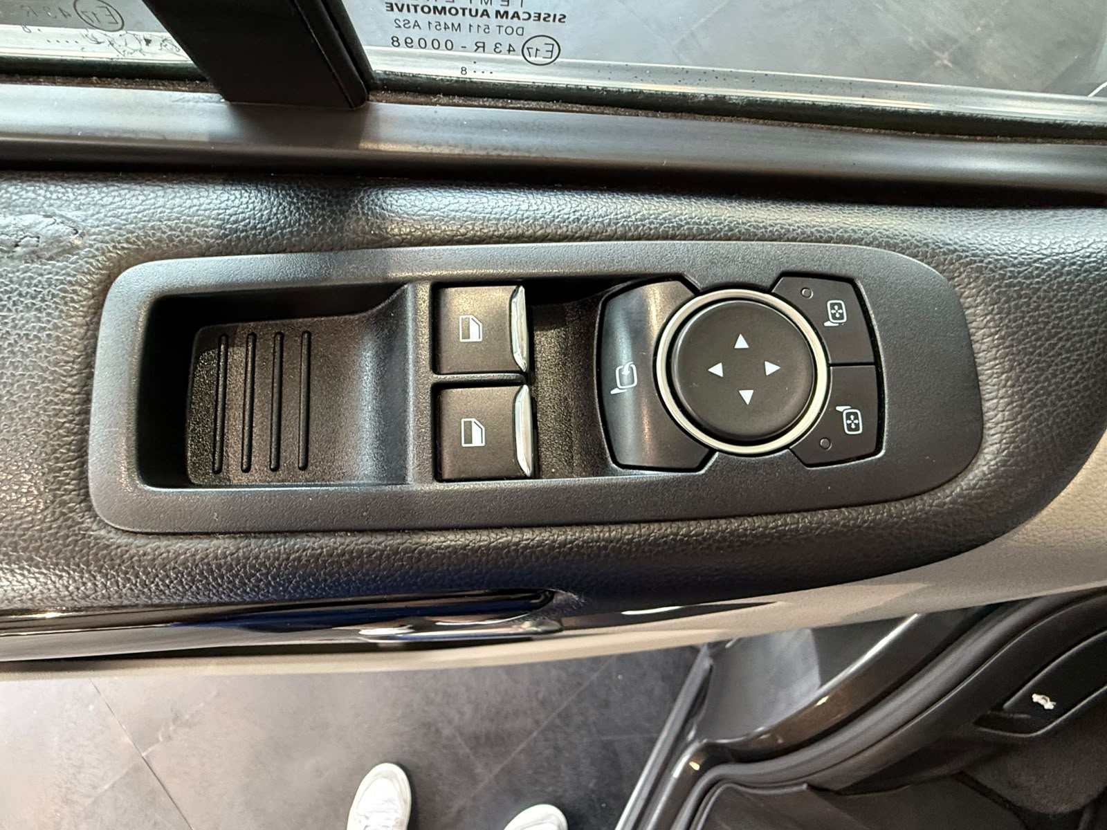 FORD Tourneo Custom 310 L1H1 Titanium SelectShift A-image-20
