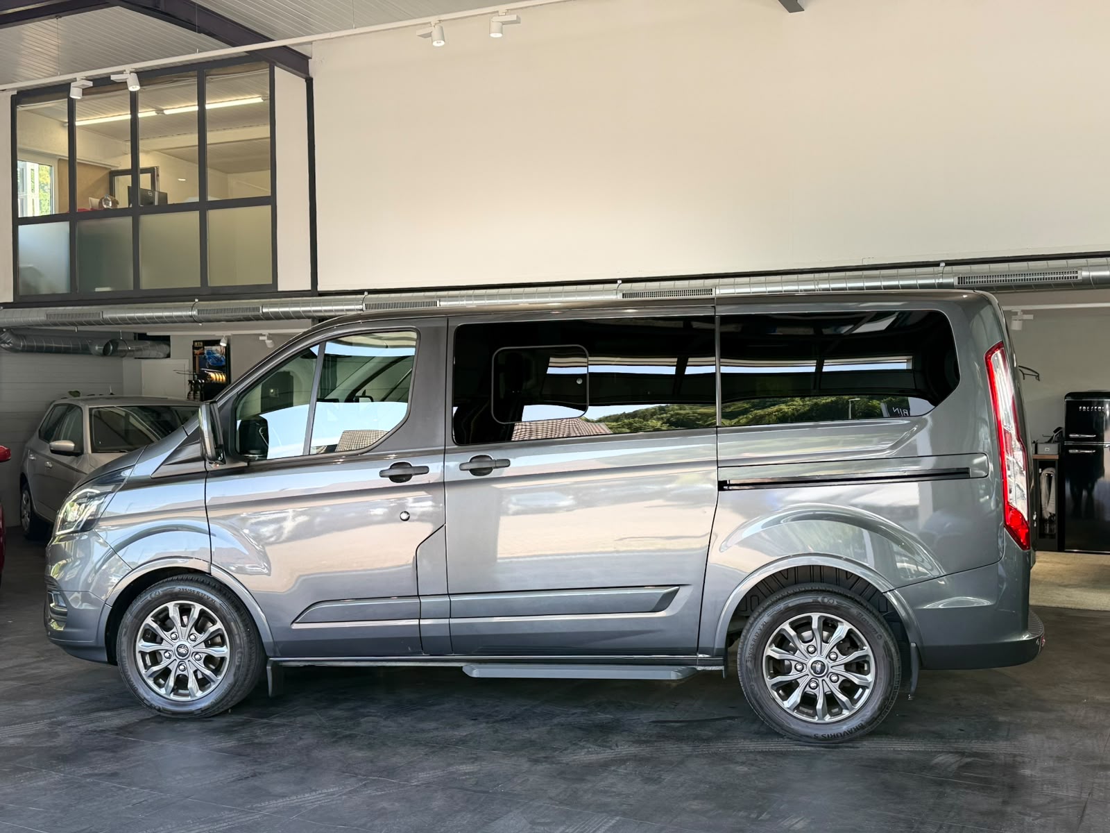 FORD Tourneo Custom 310 L1H1 Titanium SelectShift A-image-1