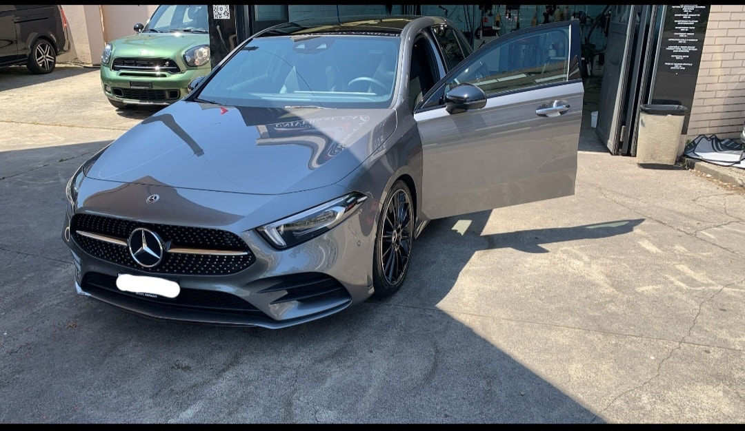MERCEDES-BENZ A 200 AMG Line 7G-DCT-image-9