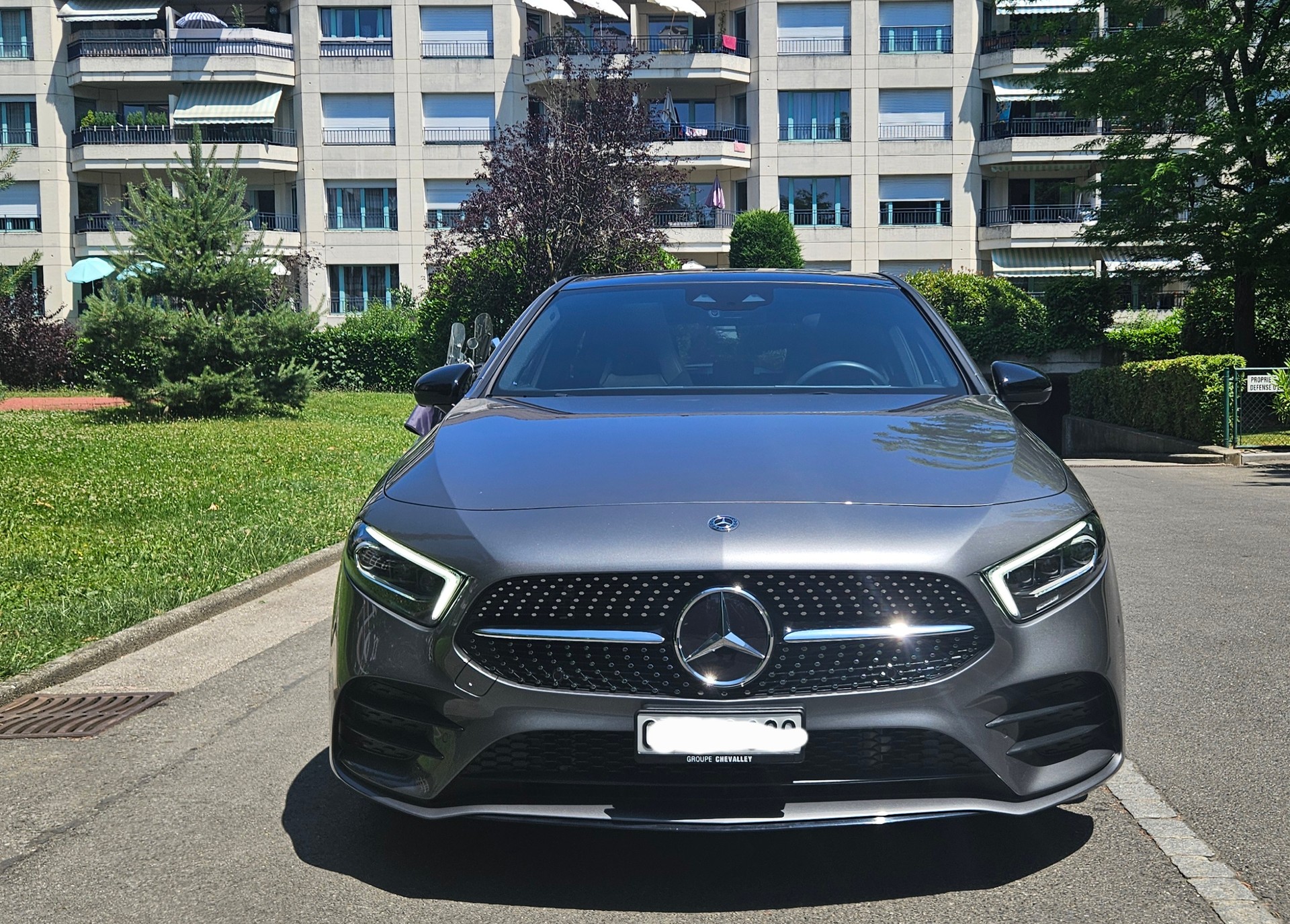 MERCEDES-BENZ A 200 AMG Line 7G-DCT-image-7
