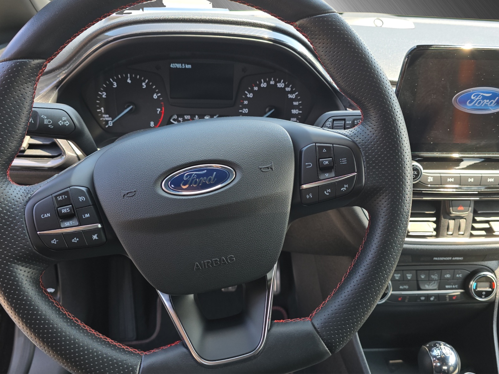 FORD Fiesta 1.0 EcoB 140 ST-Line-image-9