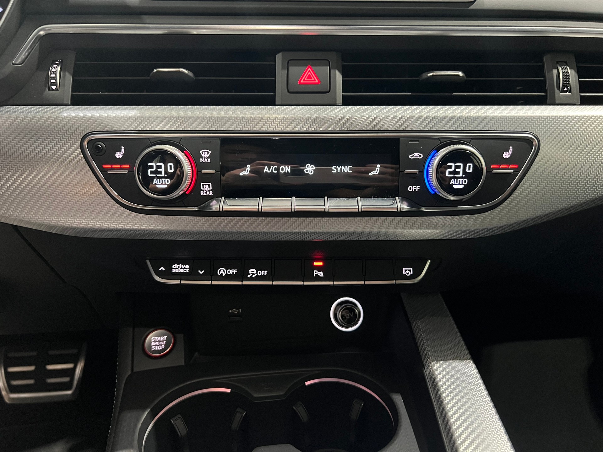 AUDI RS4 Avant 2.9 TFSI qu**Optikpaket,S-Sportsitze,Matrix LED,CH Auslieferung,Frisch ab MFK**-image-15