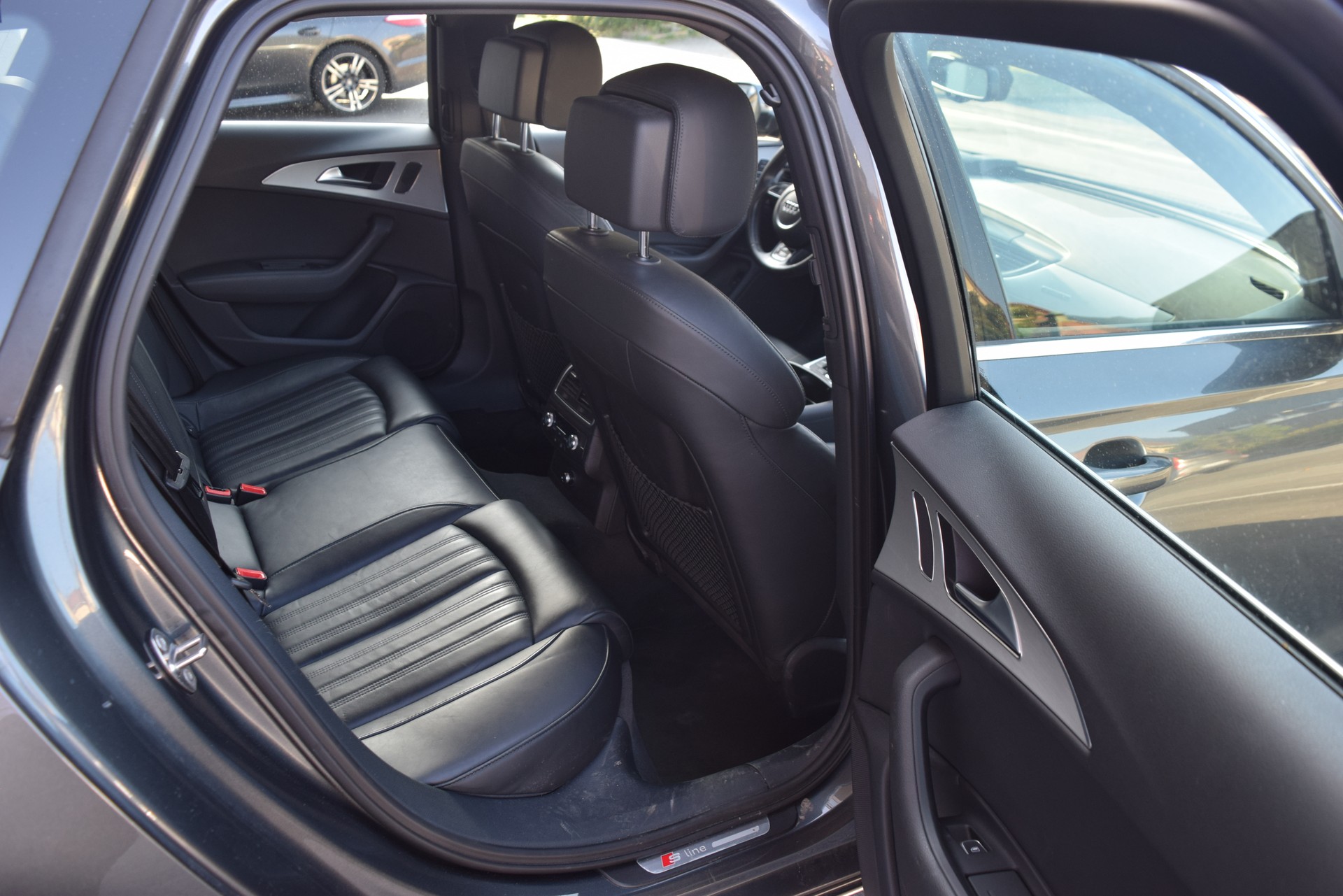 AUDI A6 Avant 3.0 TDI V6 quattro S-tronic-image-11