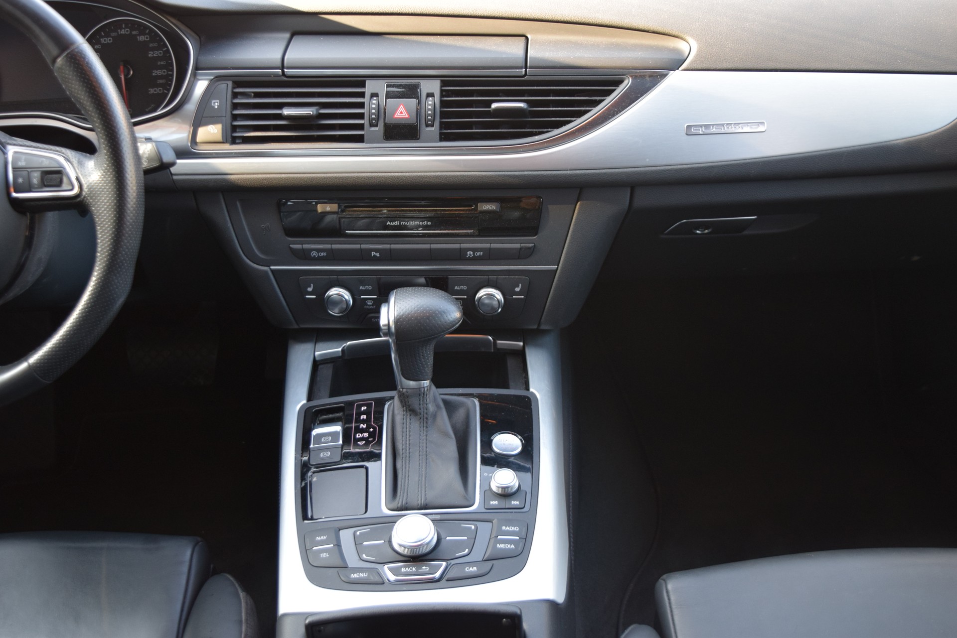 AUDI A6 Avant 3.0 TDI V6 quattro S-tronic-image-13
