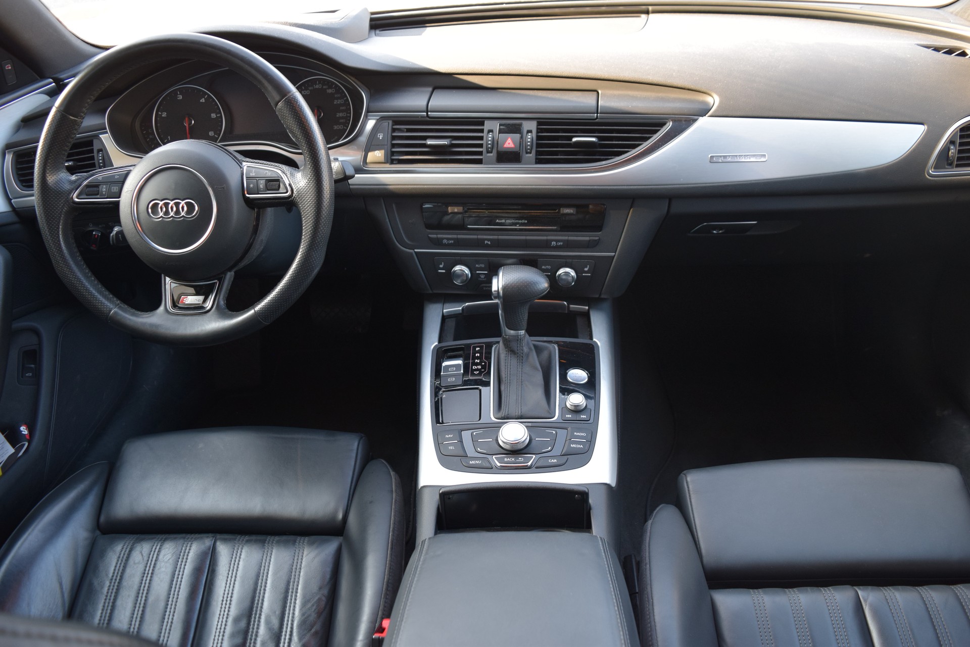 AUDI A6 Avant 3.0 TDI V6 quattro S-tronic-image-12