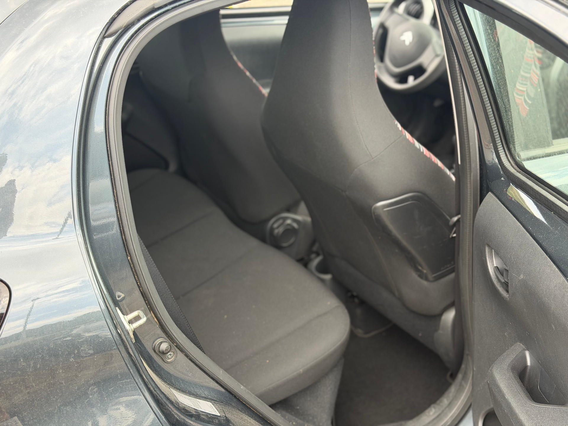 CITROEN C1 1.0 VTi Feel-image-8