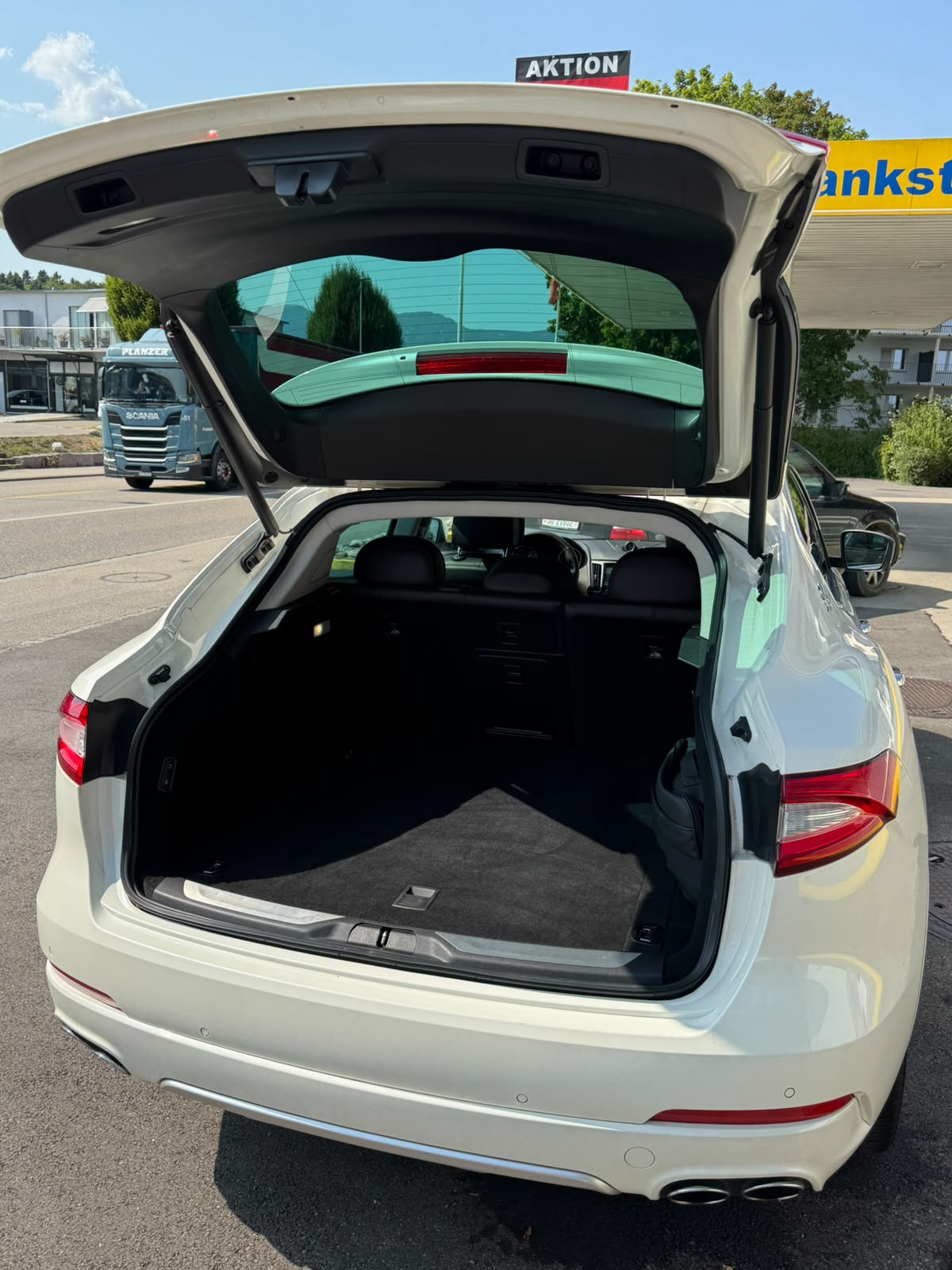 MASERATI Levante D 3.0V6 GranLusso-image-4