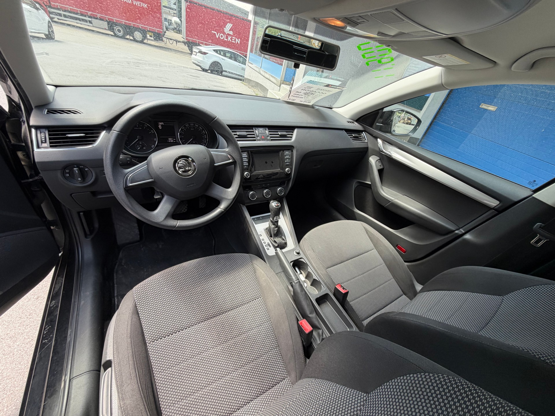SKODA Octavia Combi 1.8 TSI Fresh 4x4 DSG-image-6