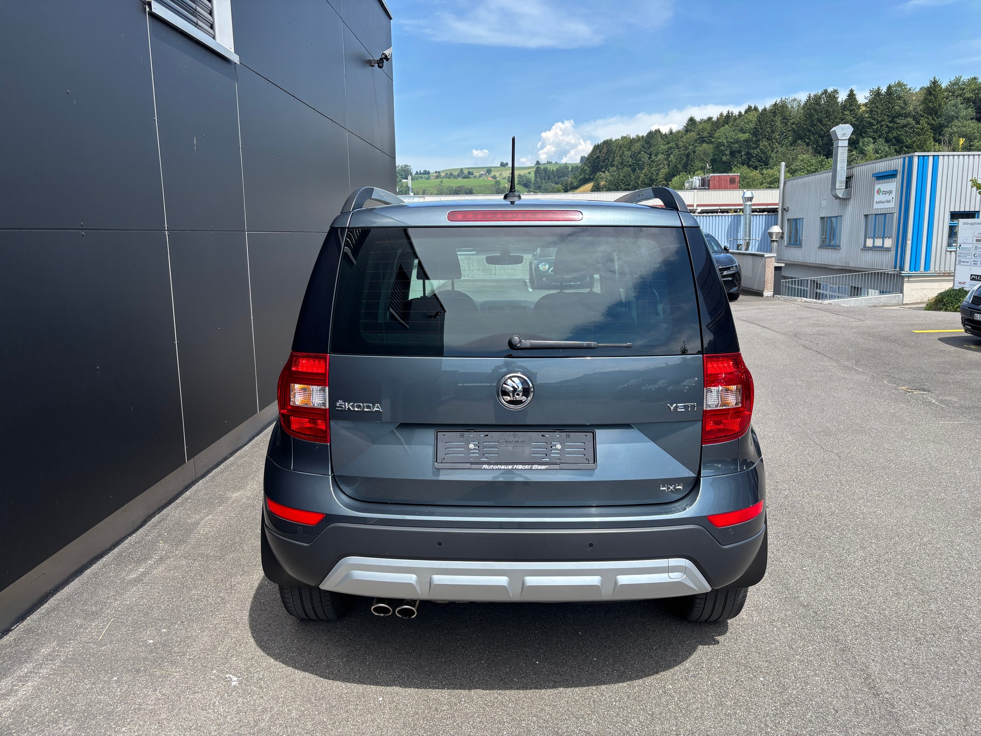 SKODA Yeti 2.0 TDI L&K Outdoor 4x4 DSG-image-6