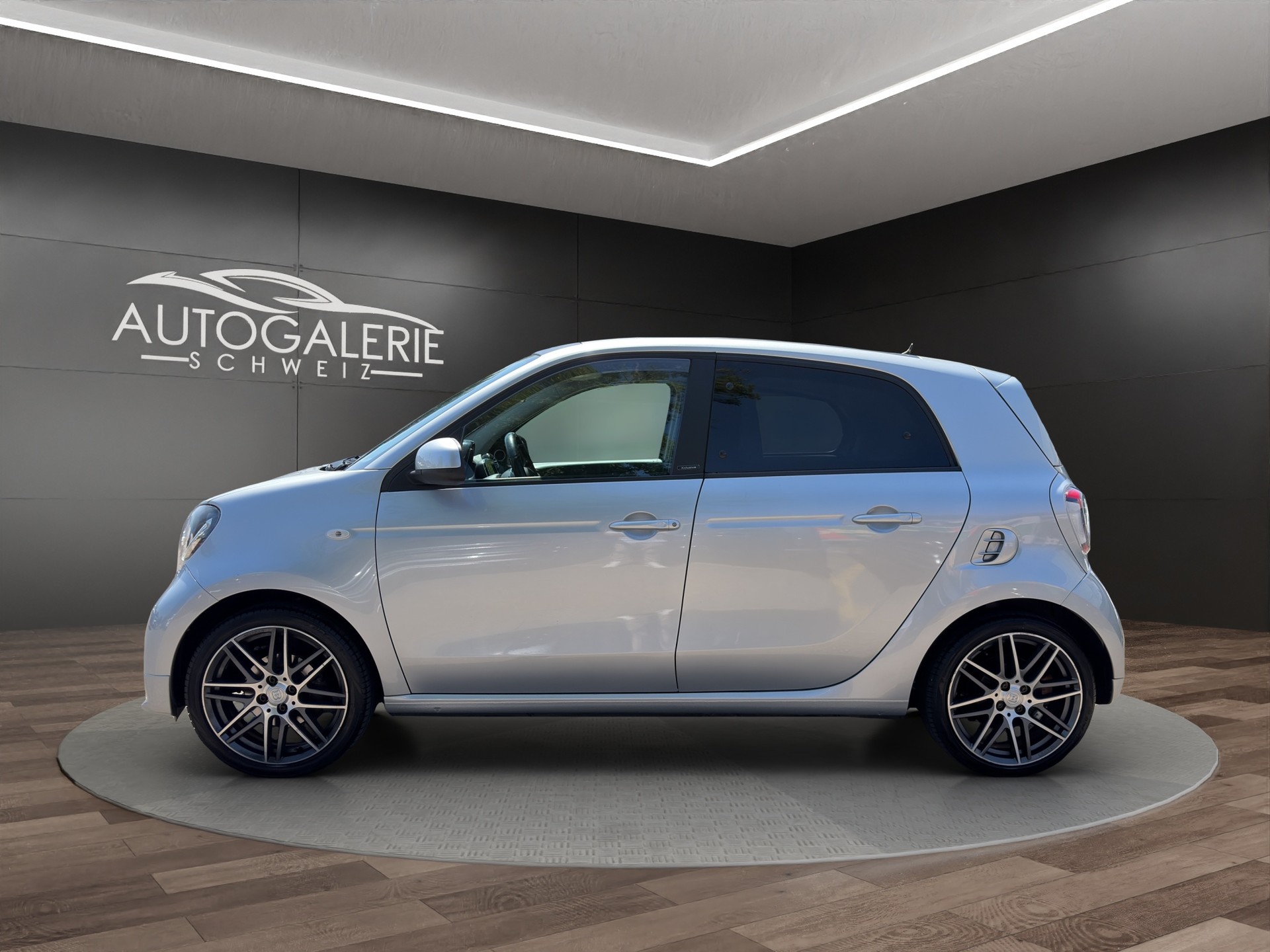 SMART forfour Brabus Xclusive twinamic | CH Fahrzeug | FALTDACH | Navigation | Cool&Media | DAB+ |-image-1