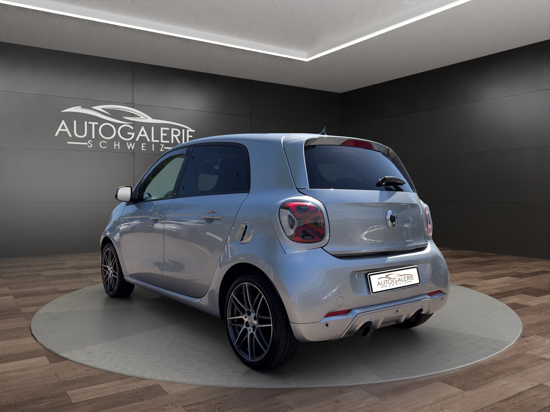 SMART forfour Brabus Xclusive twinamic | CH Fahrzeug | FALTDACH | Navigation | Cool&Media | DAB+ |-image-3