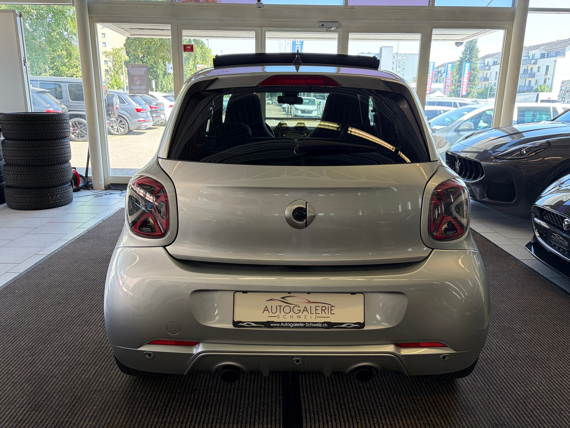 SMART forfour Brabus Xclusive twinamic | CH Fahrzeug | FALTDACH | Navigation | Cool&Media | DAB+ |-image-27
