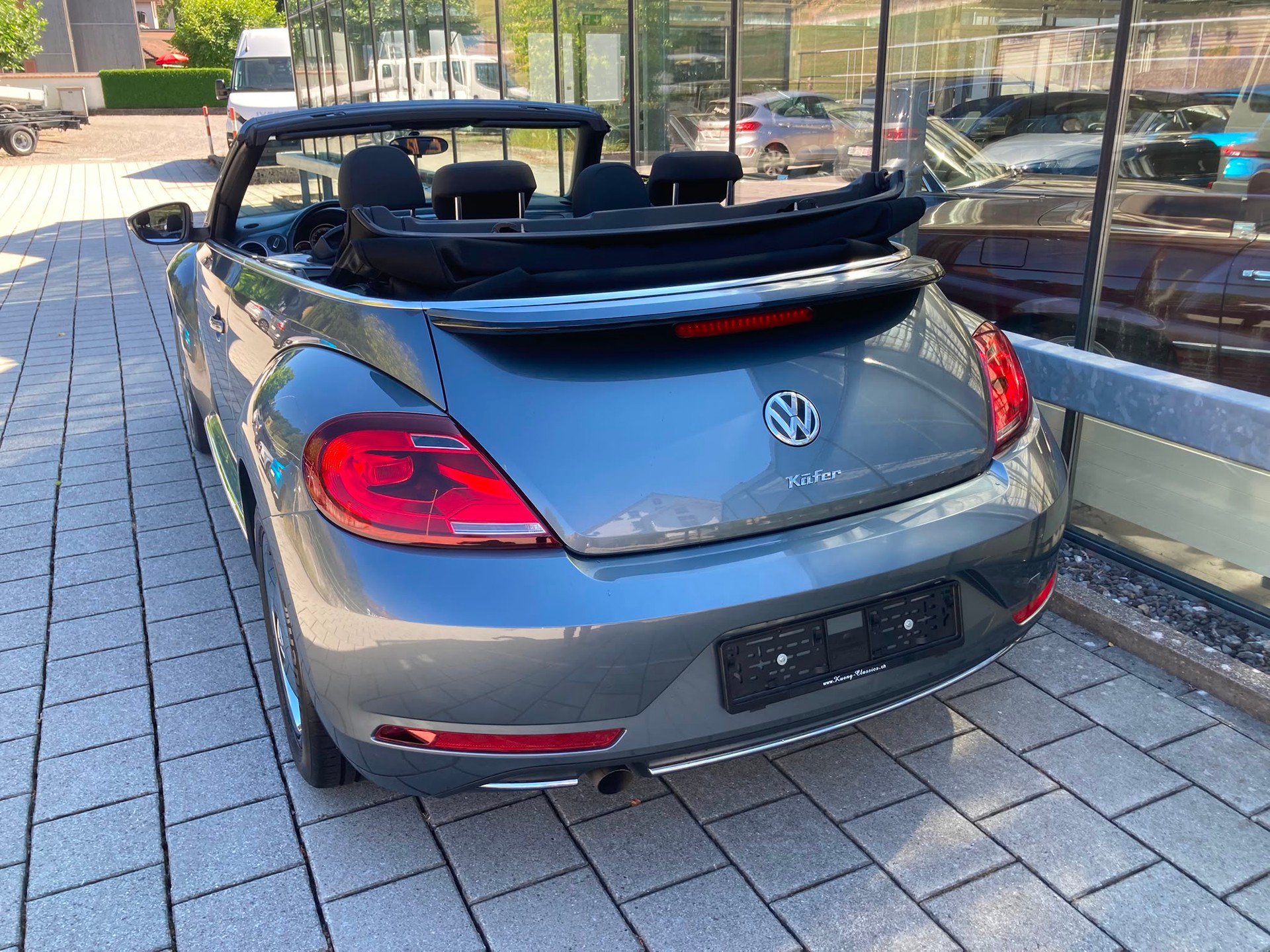 VW Beetle Cabriolet 1.2 TSI BMT-image-6