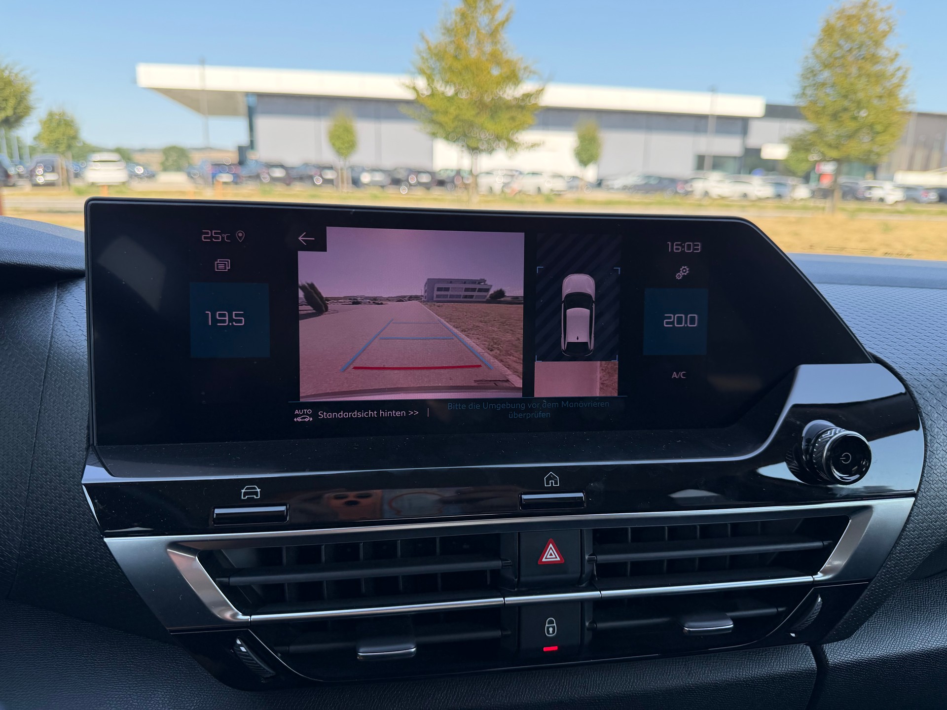 CITROEN C4 1.2 Pure Tech Feel EAT8-image-14