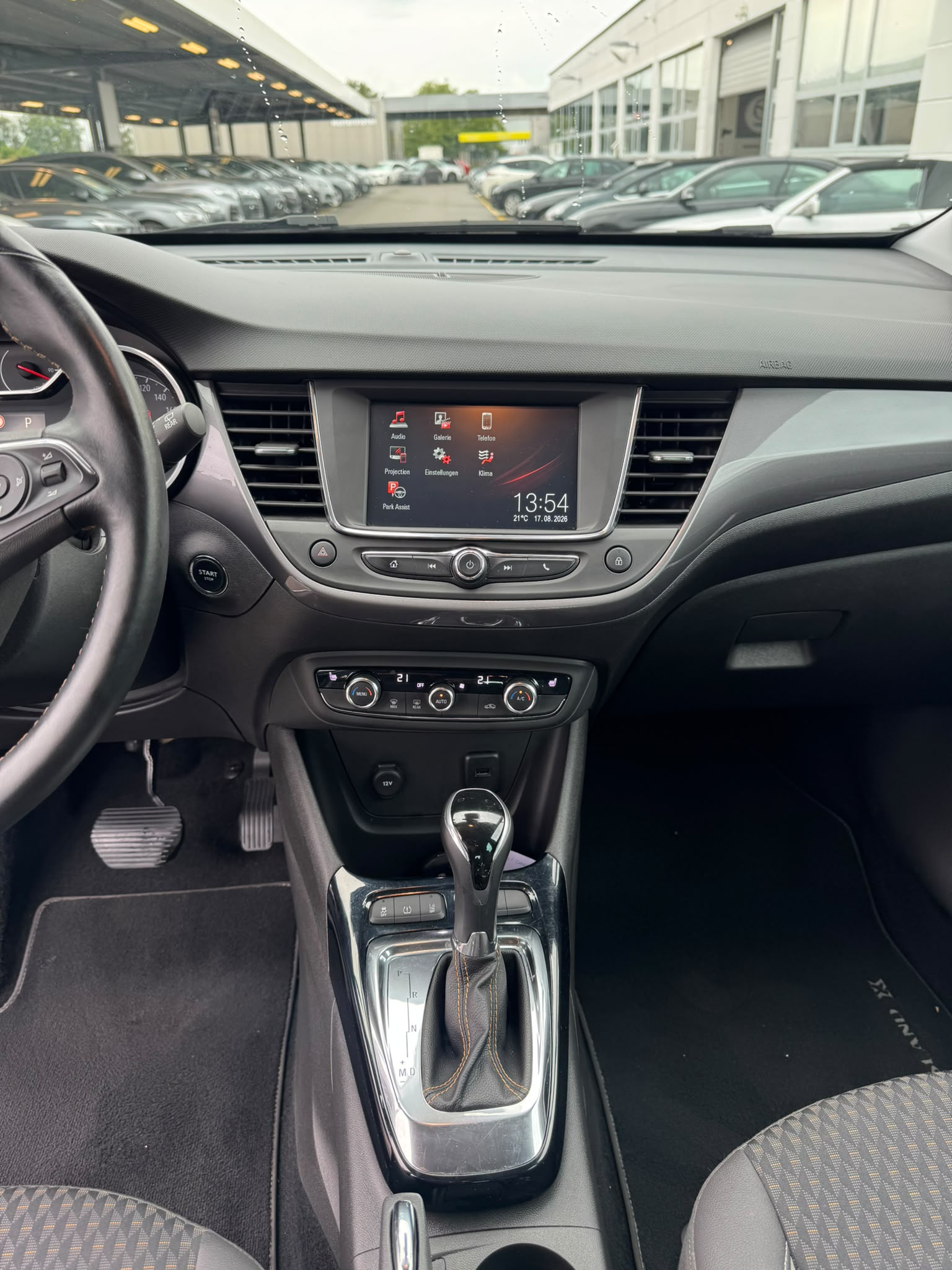 OPEL Crossland X 1.2i TP Excellence Automatik-image-12