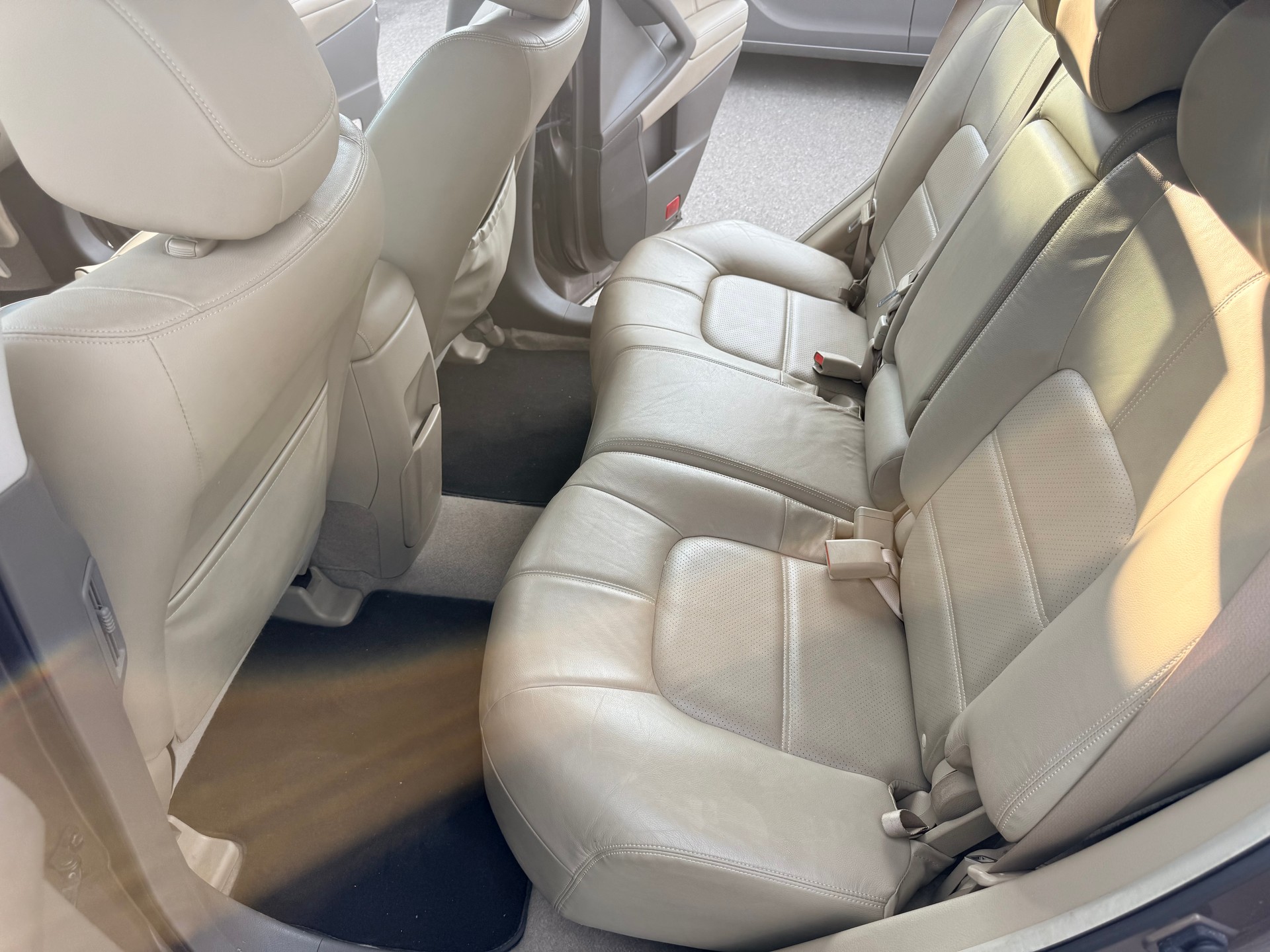 NISSAN Murano 2.5 dCi Executive Automatic-image-12