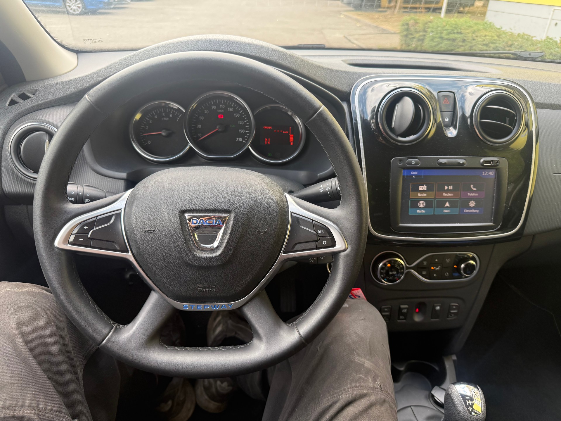 DACIA Sandero Tce 90 Stepway Automatic-image-13