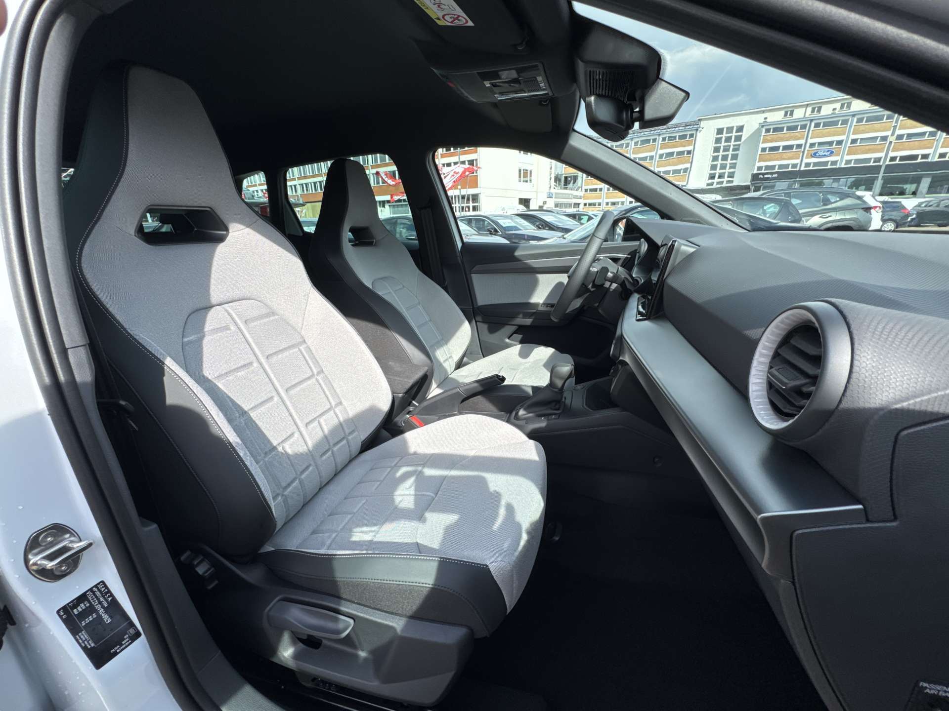 SEAT Arona 1.0 TSi Eco FR DSG-Automat-image-12