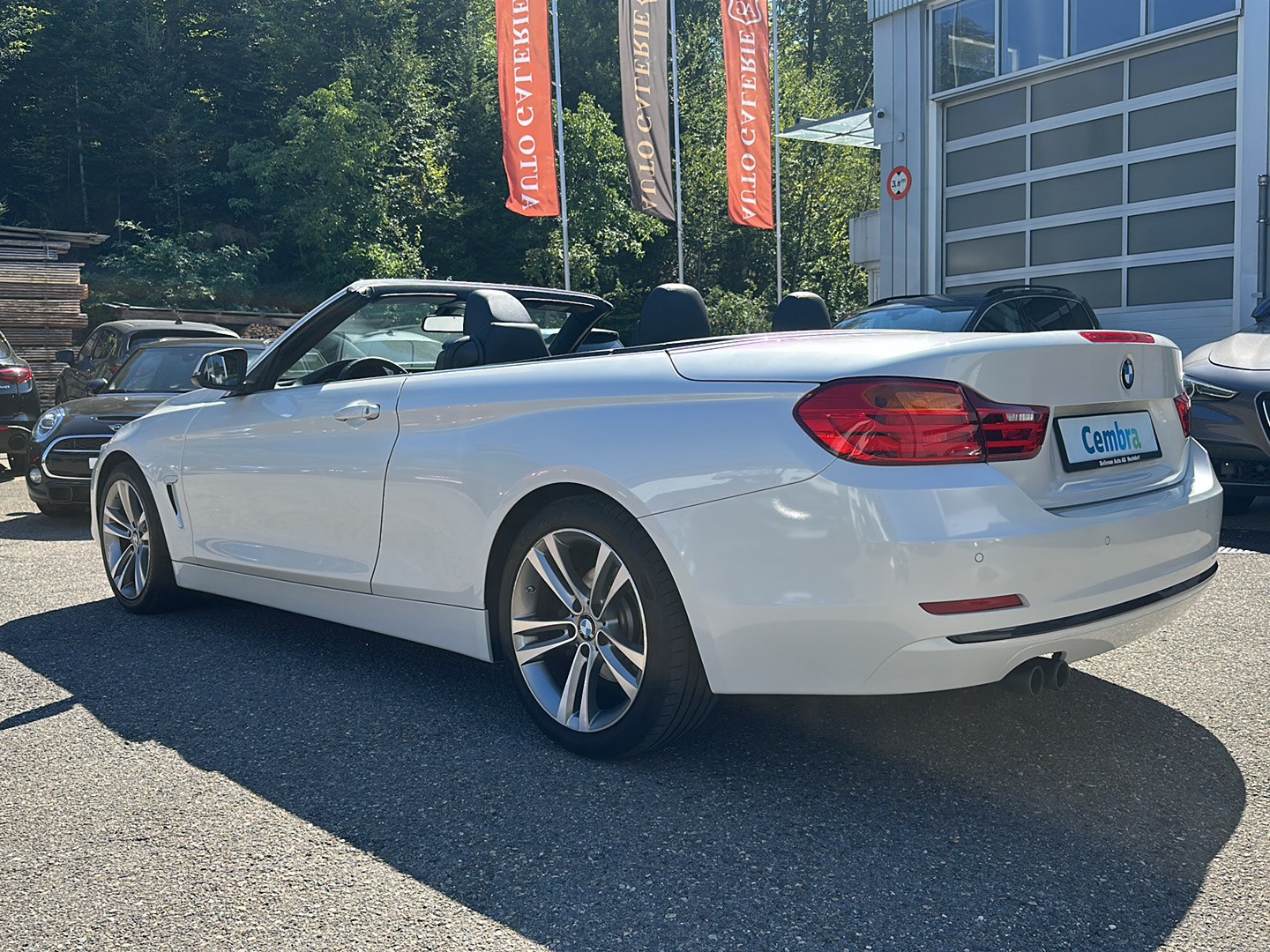 BMW 428i Cabriolet Sport Line-showroom-element-2