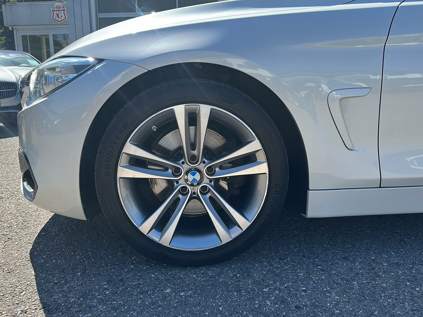 BMW 428i Cabriolet Sport Line-image-8