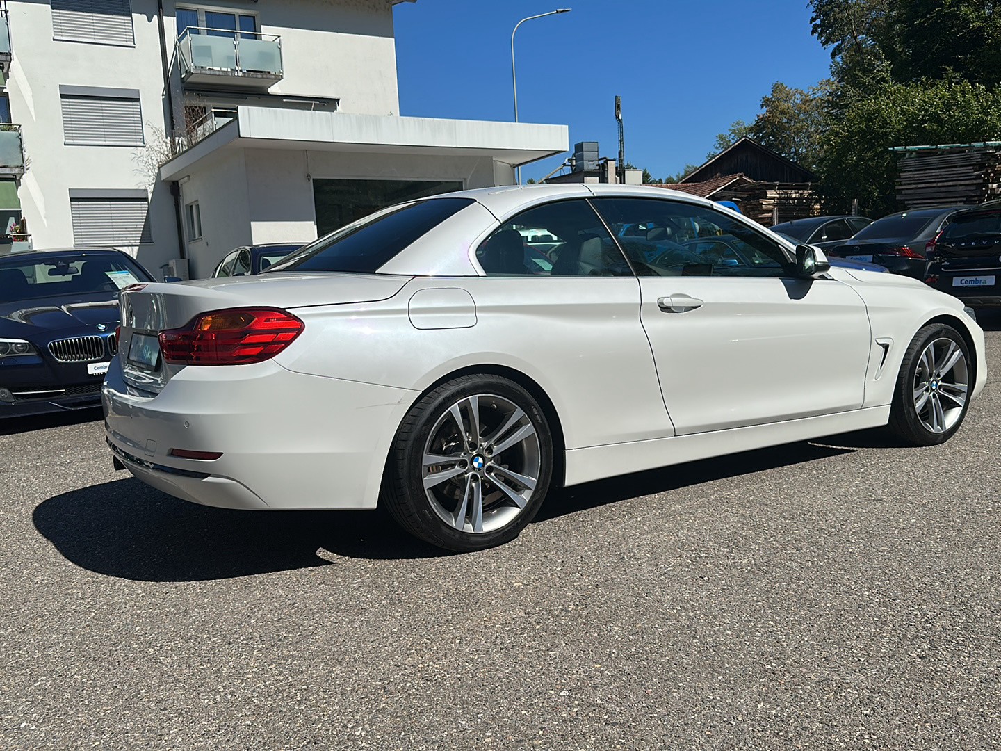 BMW 428i Cabriolet Sport Line-image-4