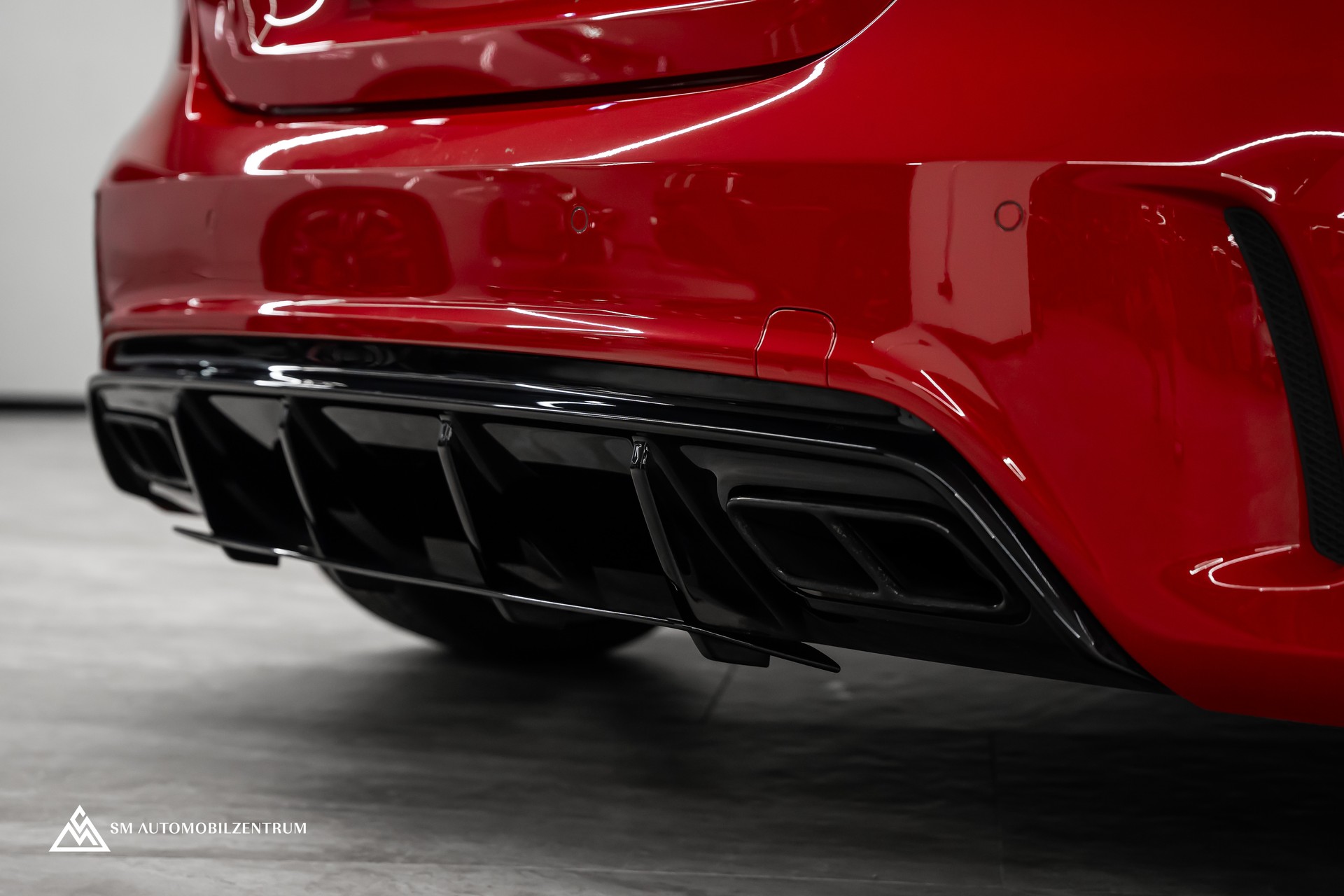 MERCEDES-BENZ A 45 AMG 4Matic Speedshift 7G-DCT / Vollausstattung / Panorama / Rückfahrkamera / Ambientebeleuchtung-image-11