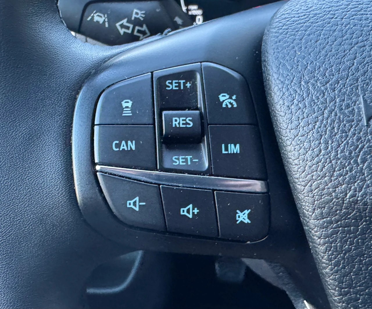 FORD Tourneo Custom 320 L1H1 Sport HEV2-image-16