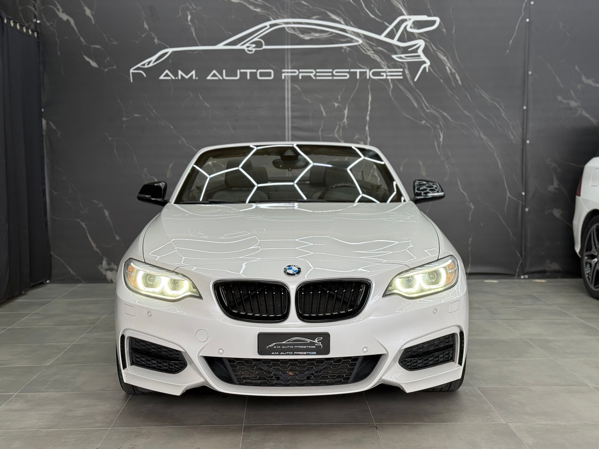 BMW M240i xDrive Steptronic-image-1