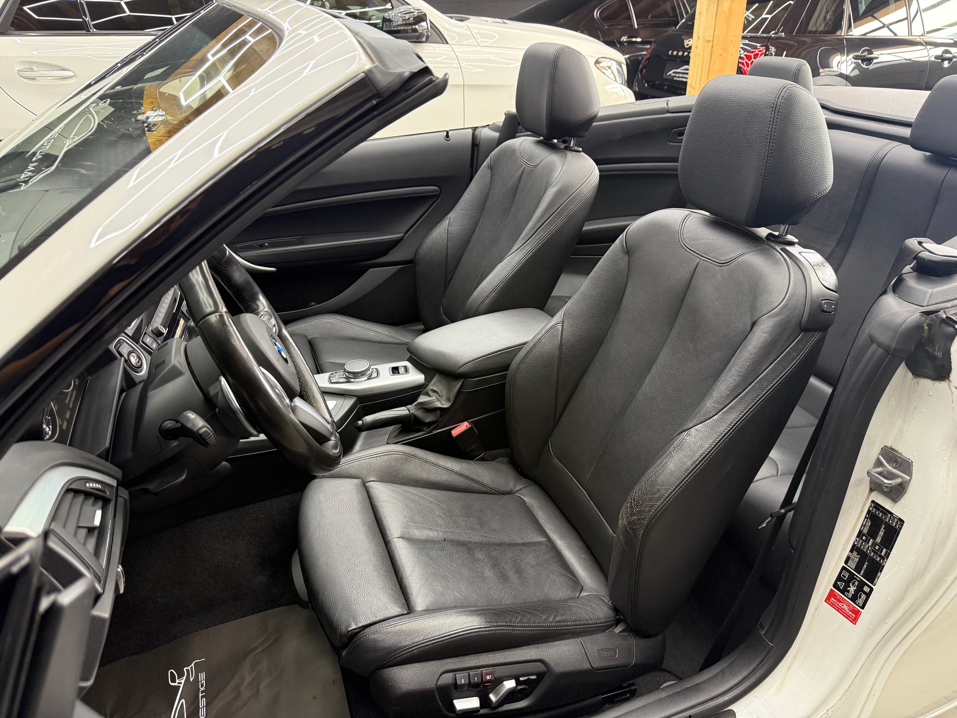 BMW M240i xDrive Steptronic-image-6
