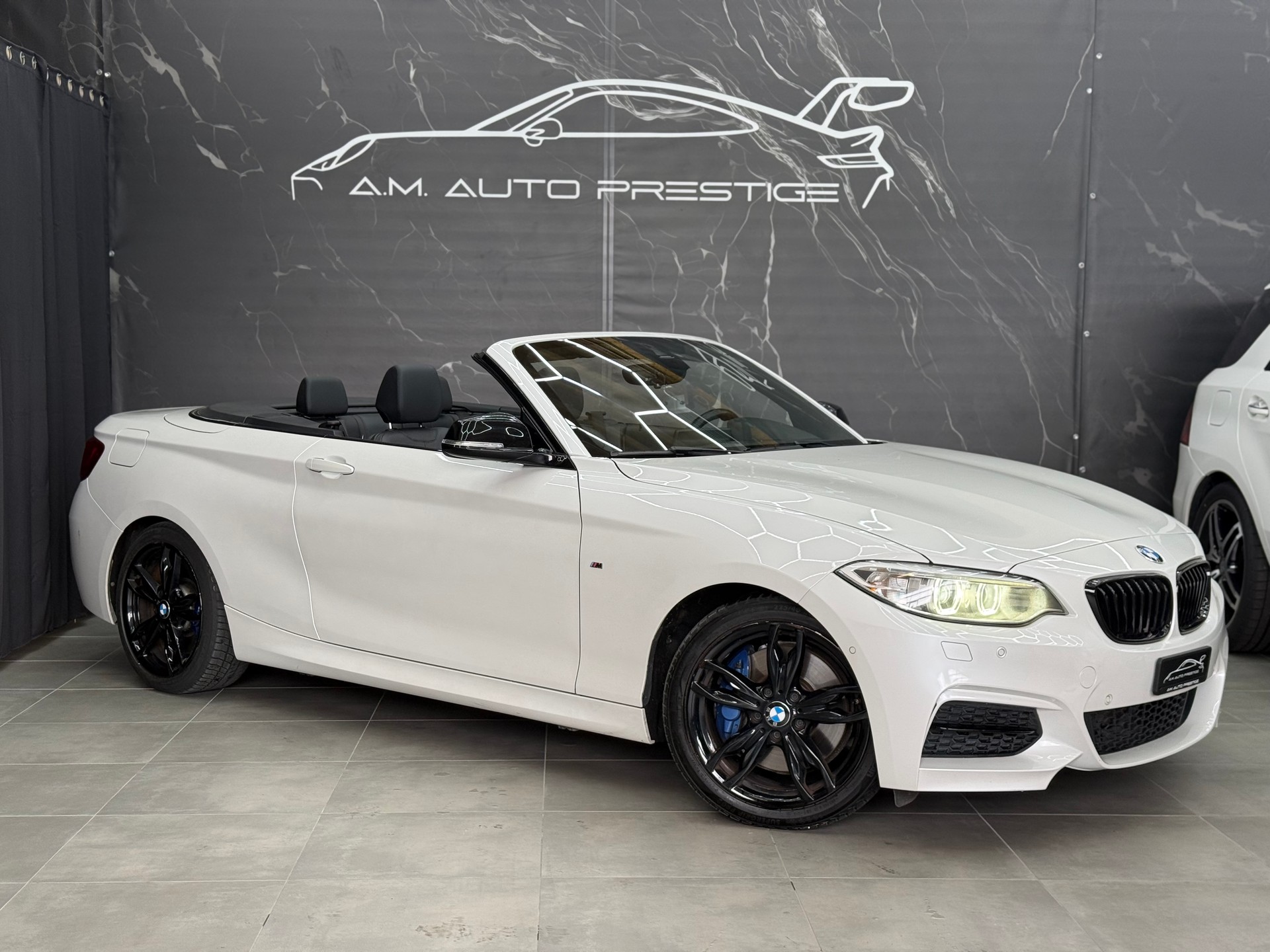 BMW M240i xDrive Steptronic-image-0