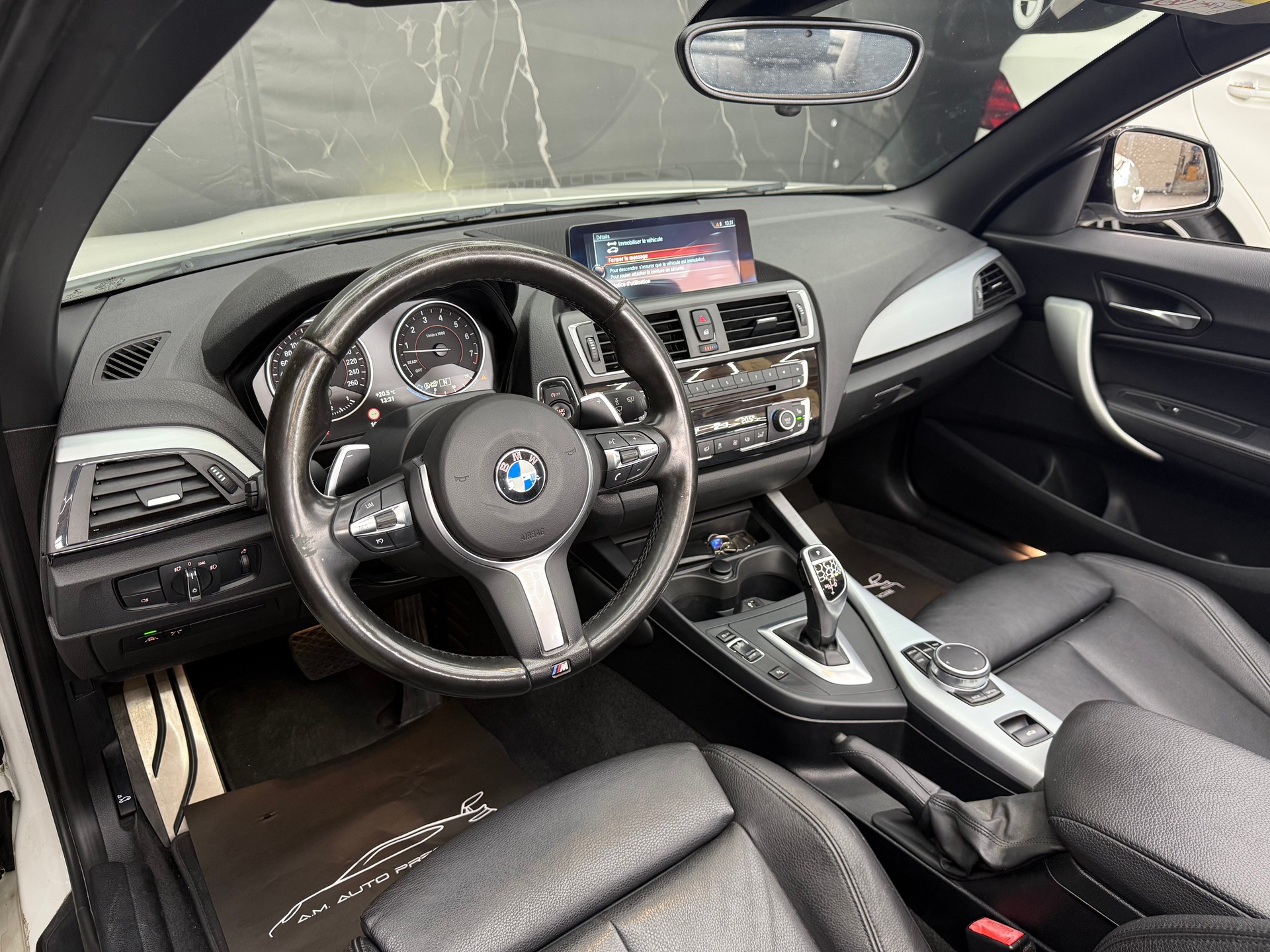 BMW M240i xDrive Steptronic-image-5
