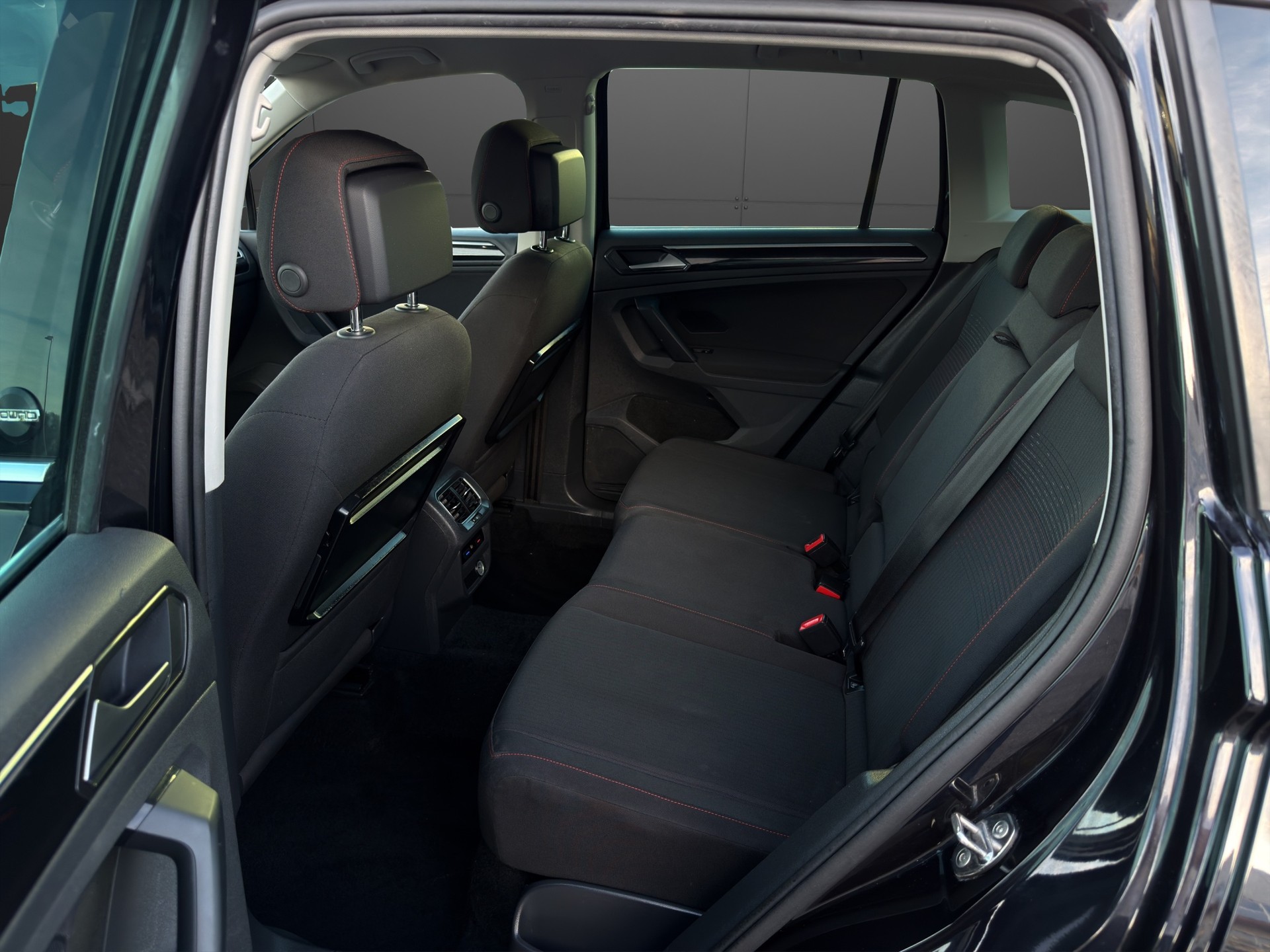 VW Tiguan 2.0TSI Comfortline 4Motion DSG-image-22