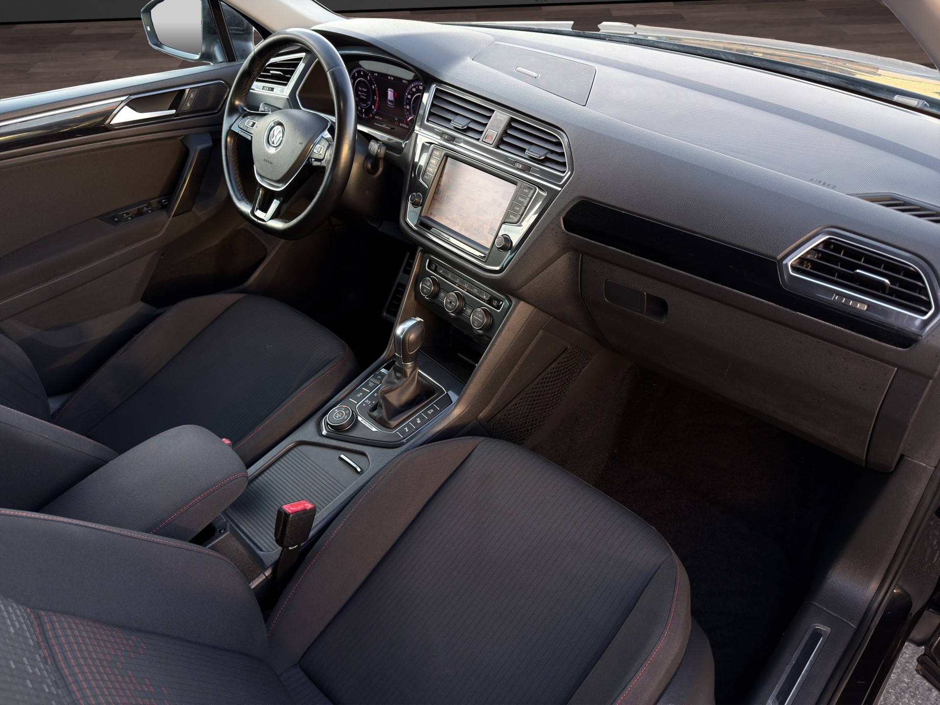 VW Tiguan 2.0TSI Comfortline 4Motion DSG-image-18