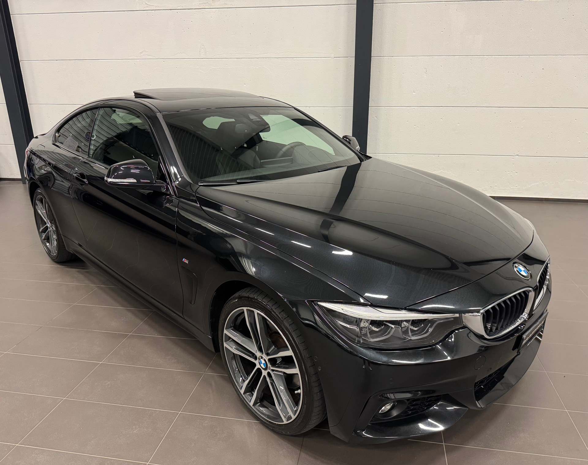 BMW 430d Coupé xDrive M Sport Steptronic-image-1