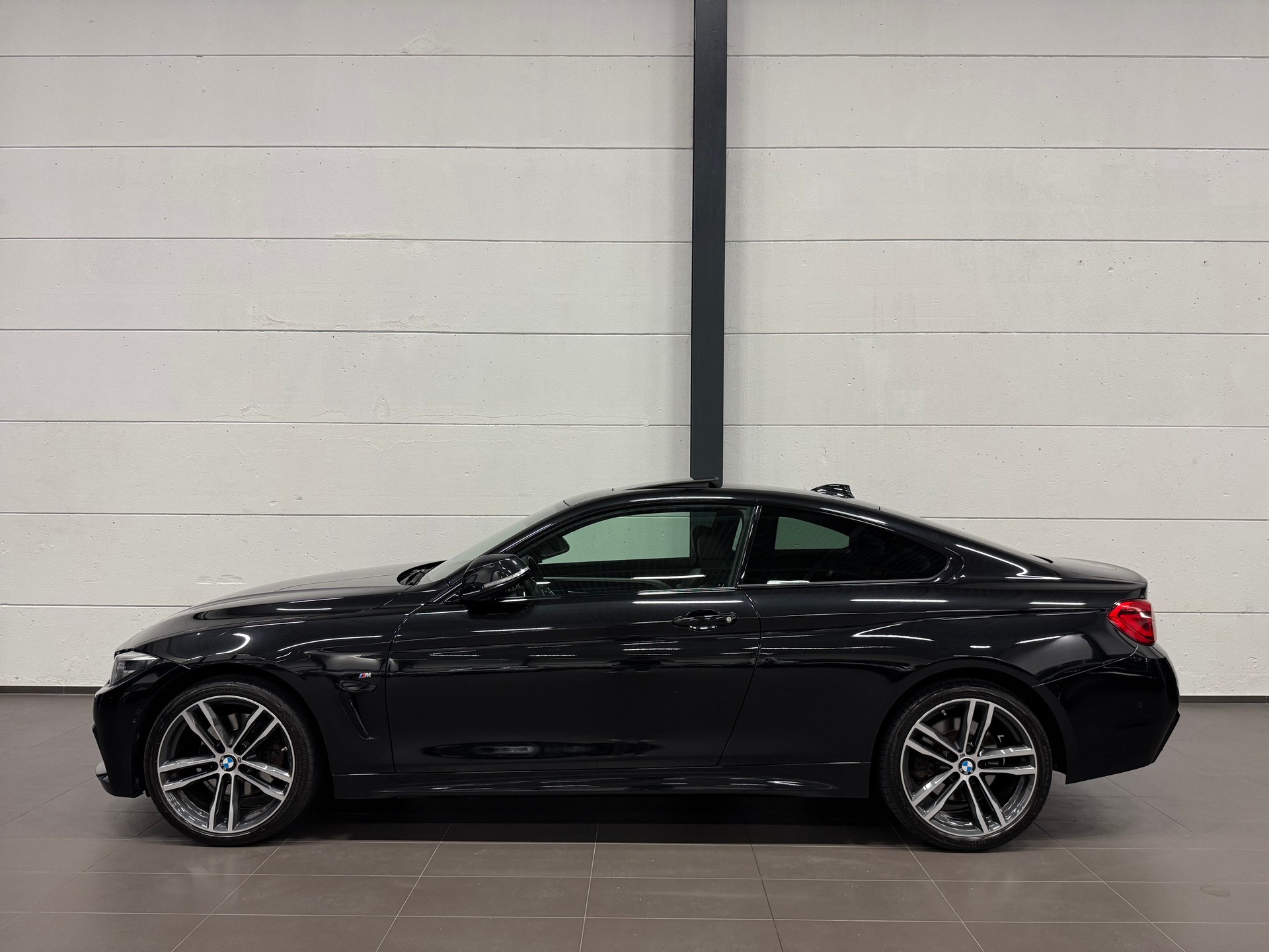 BMW 430d Coupé xDrive M Sport Steptronic-image-9