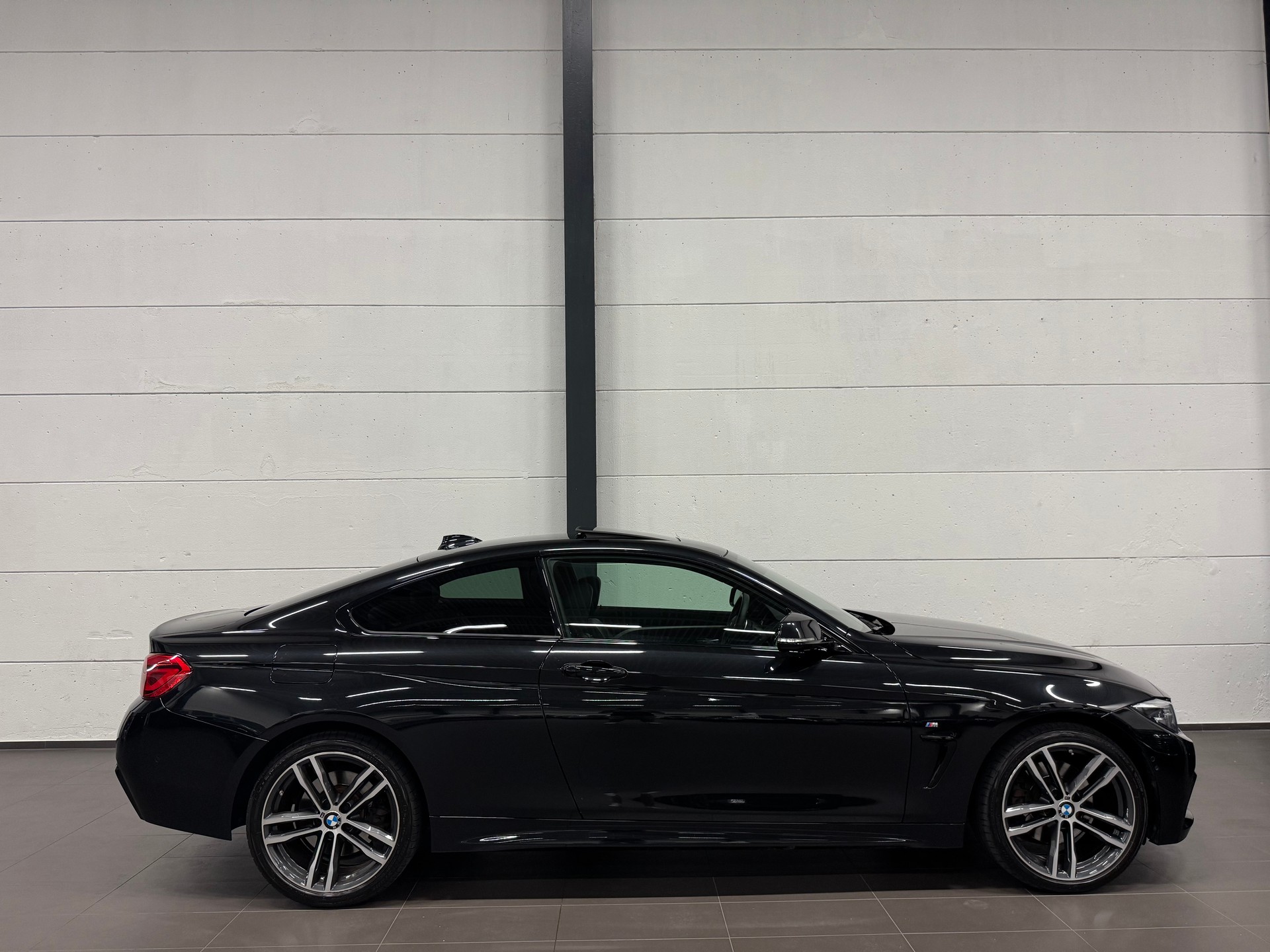 BMW 430d Coupé xDrive M Sport Steptronic-image-8