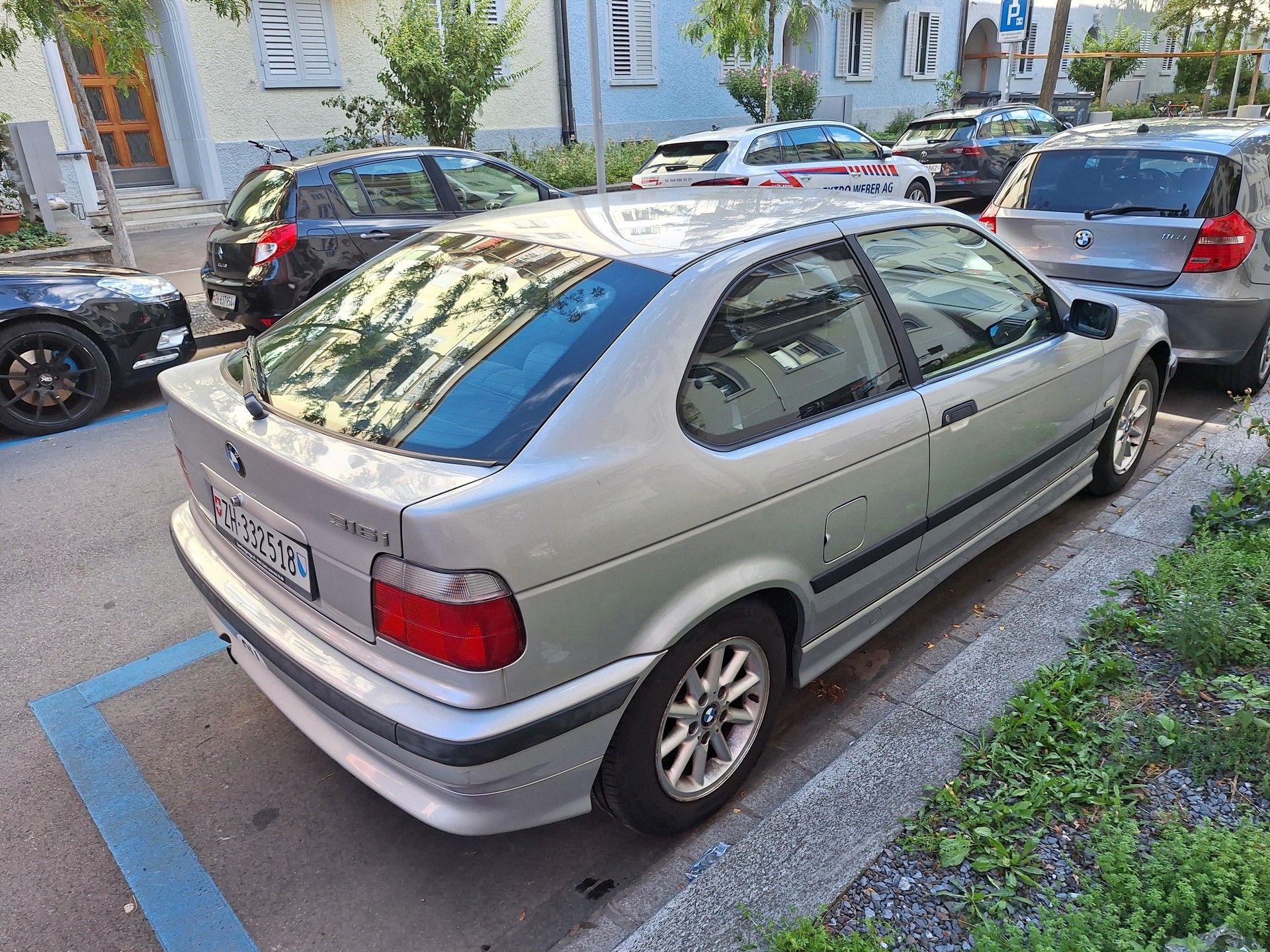 BMW 316i 1.9-image-2